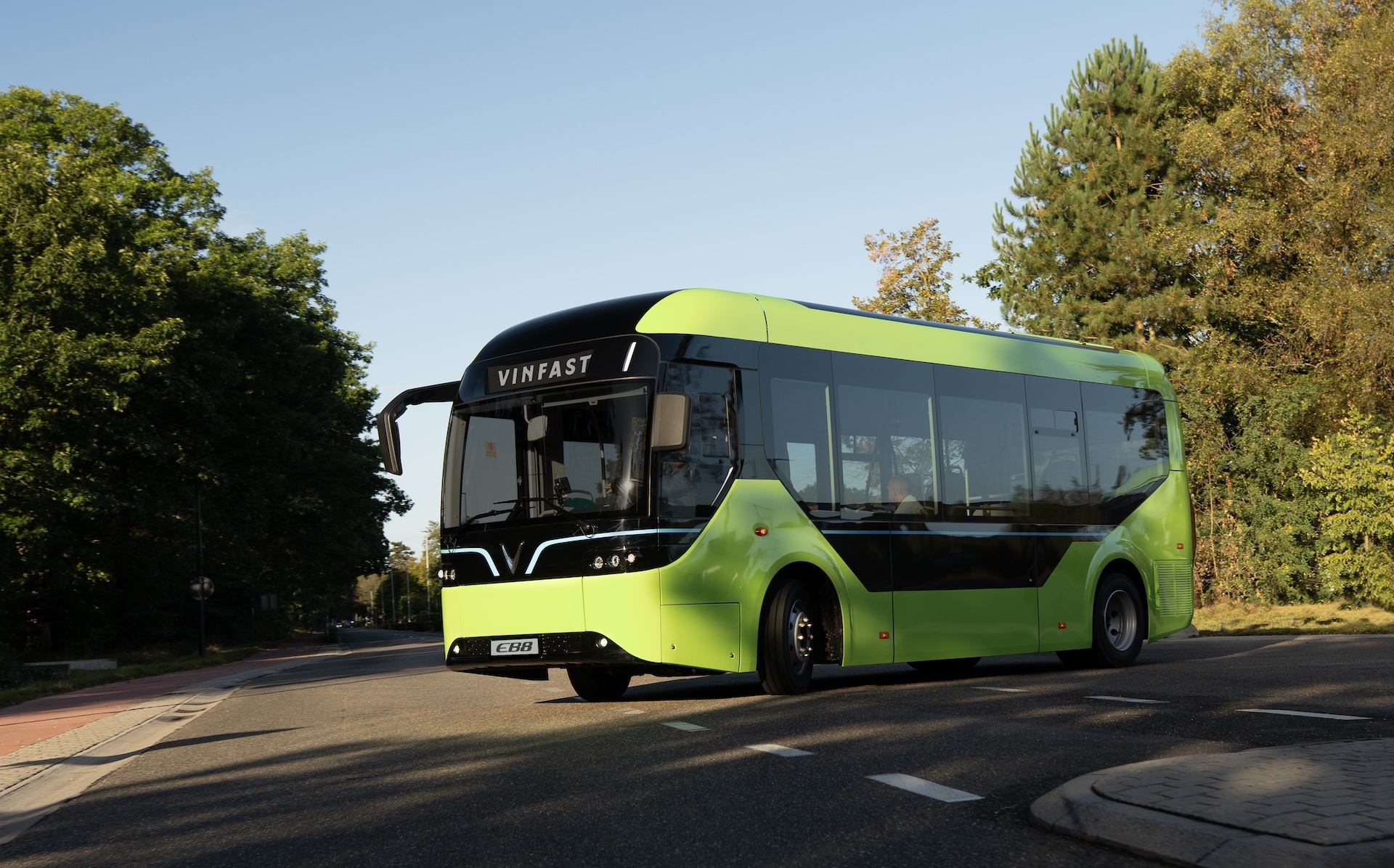 VinFast trung goi thau tri gia gan 260 ty dong do ADB tai tro hinh anh