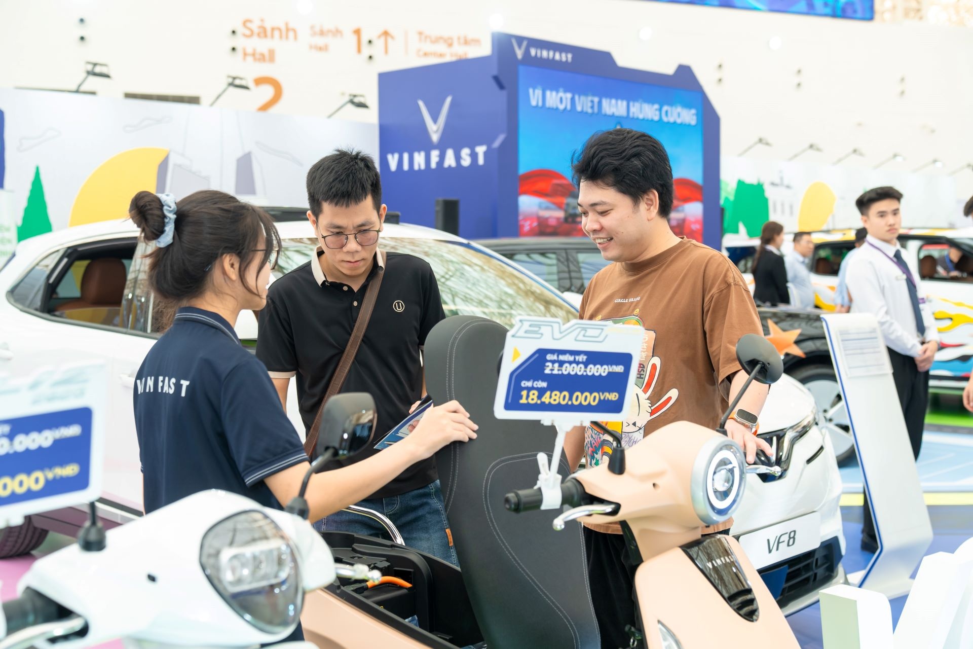 VinFast tao dau an tai Tuan le Cong nghiep va Cong nghe Viet Nam 2025 hinh anh