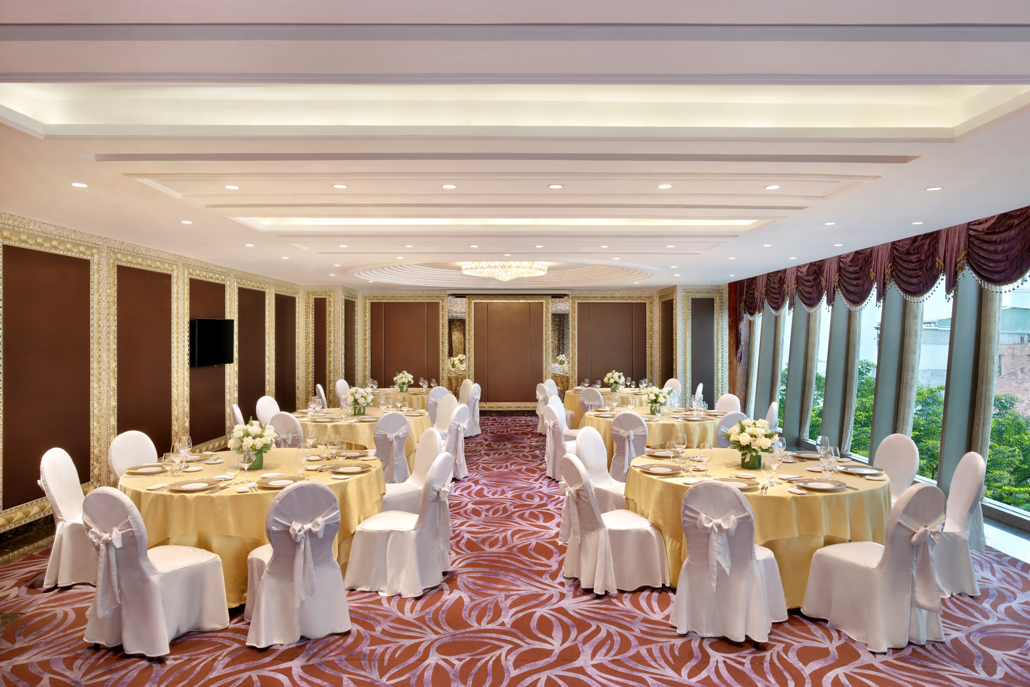 The Reverie Saigon anh 1