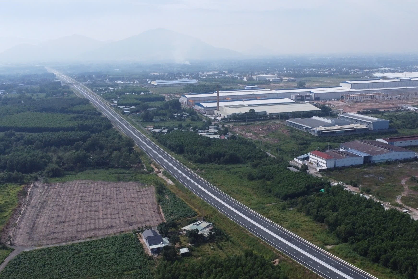 Ha tang ket noi dong nam TP.HCM: Dong luc moi cho thi truong BDS hinh anh