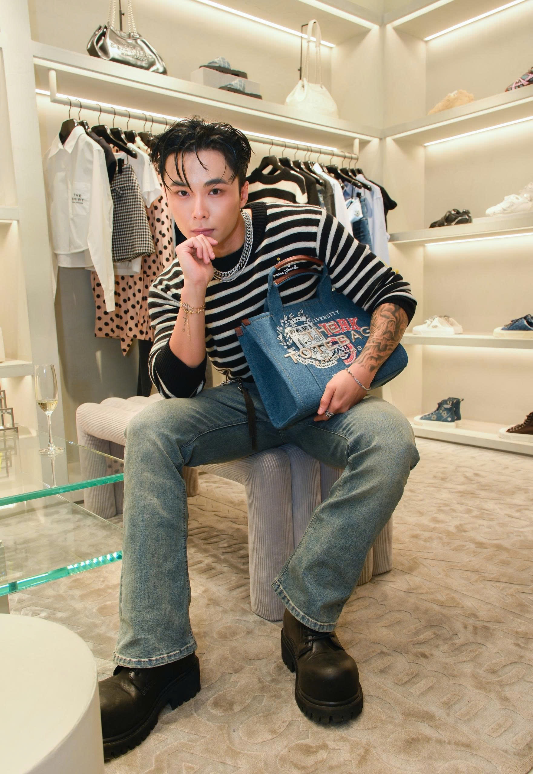 z7261684468355_c793fb1db982b4f5686880faf77f109c.jpg