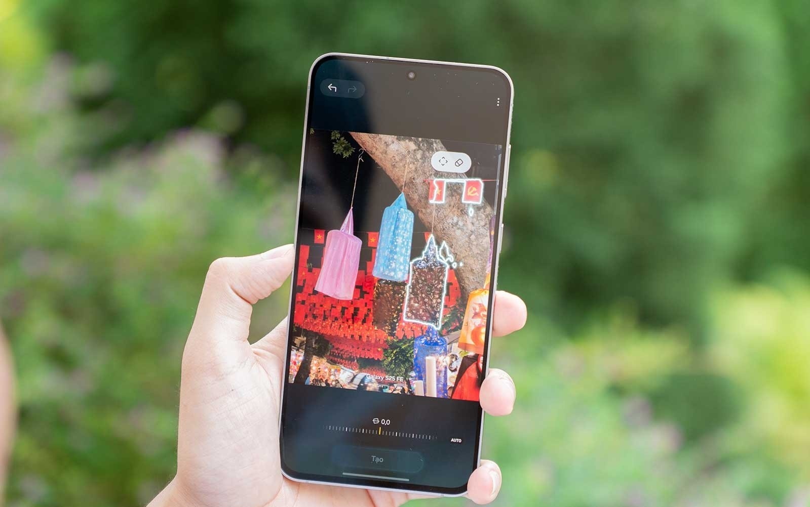 Bien dem Noel thanh album nghe thuat voi Galaxy S25 FE hinh anh