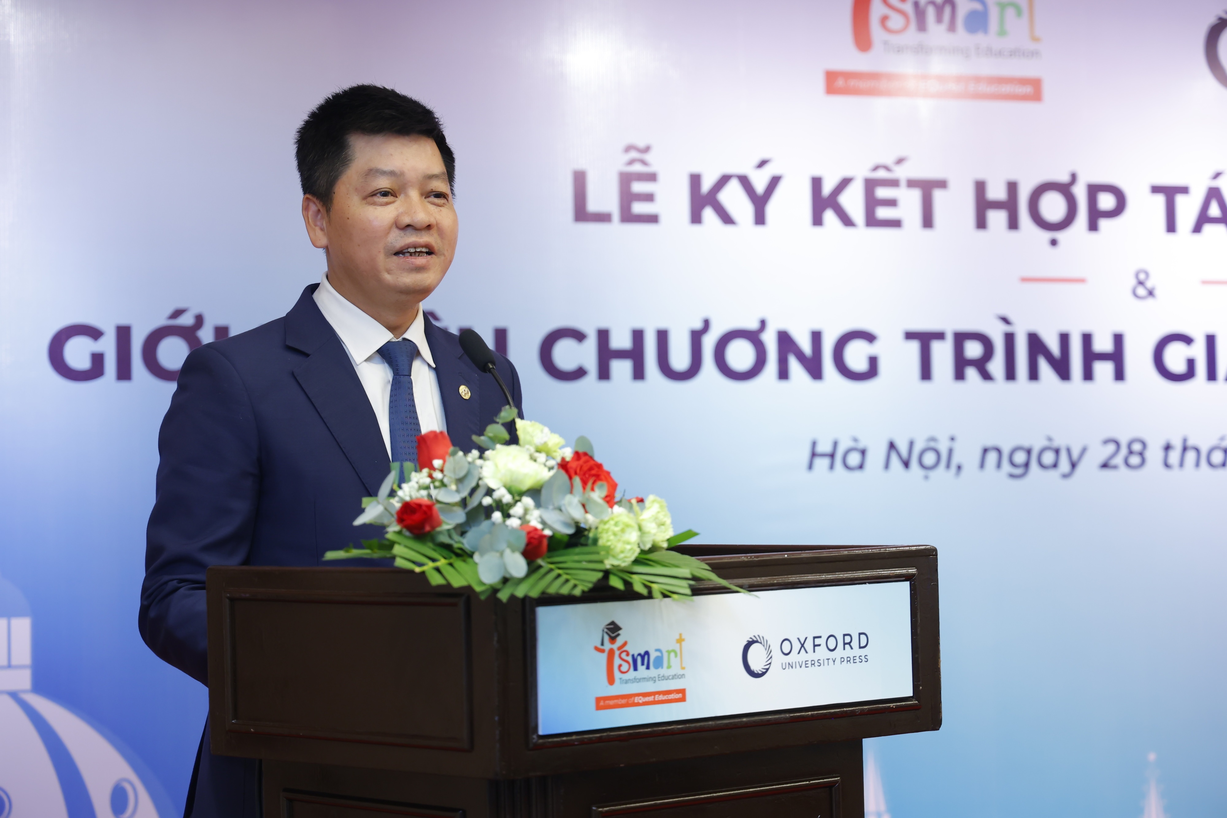 Pho thong quoc te anh 4