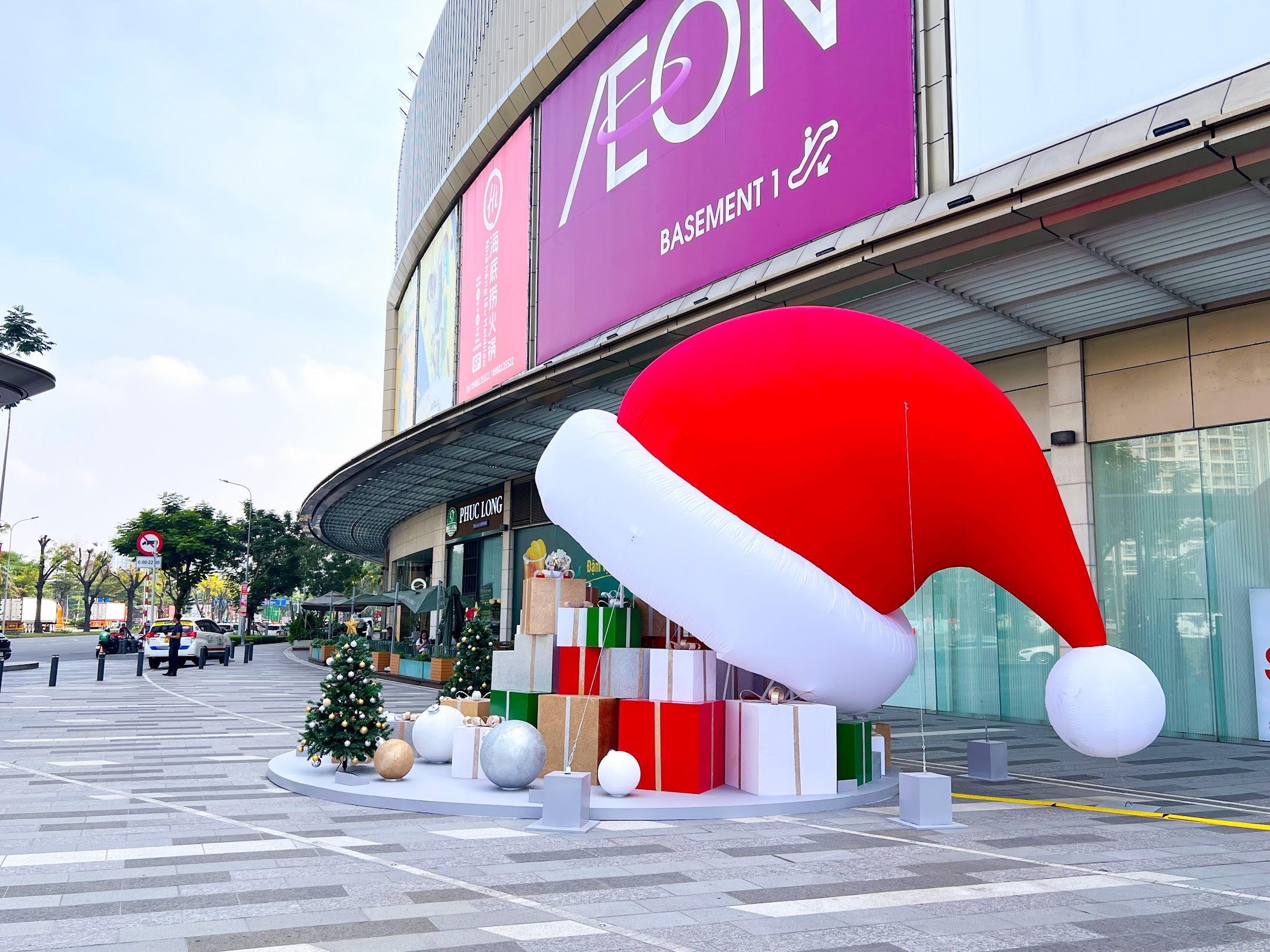Crescent Mall khoi dong Giang sinh voi 'The Dazzling Joy of Christmas' hinh anh