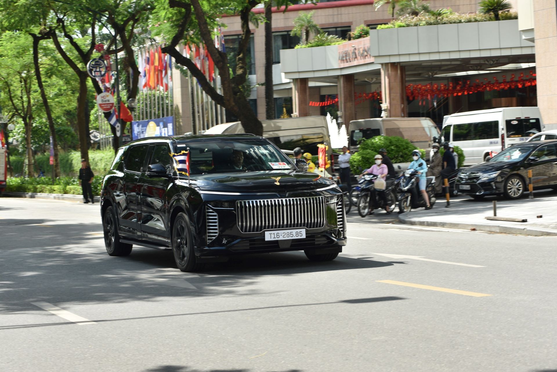 Lac Hong 900 LX anh 2