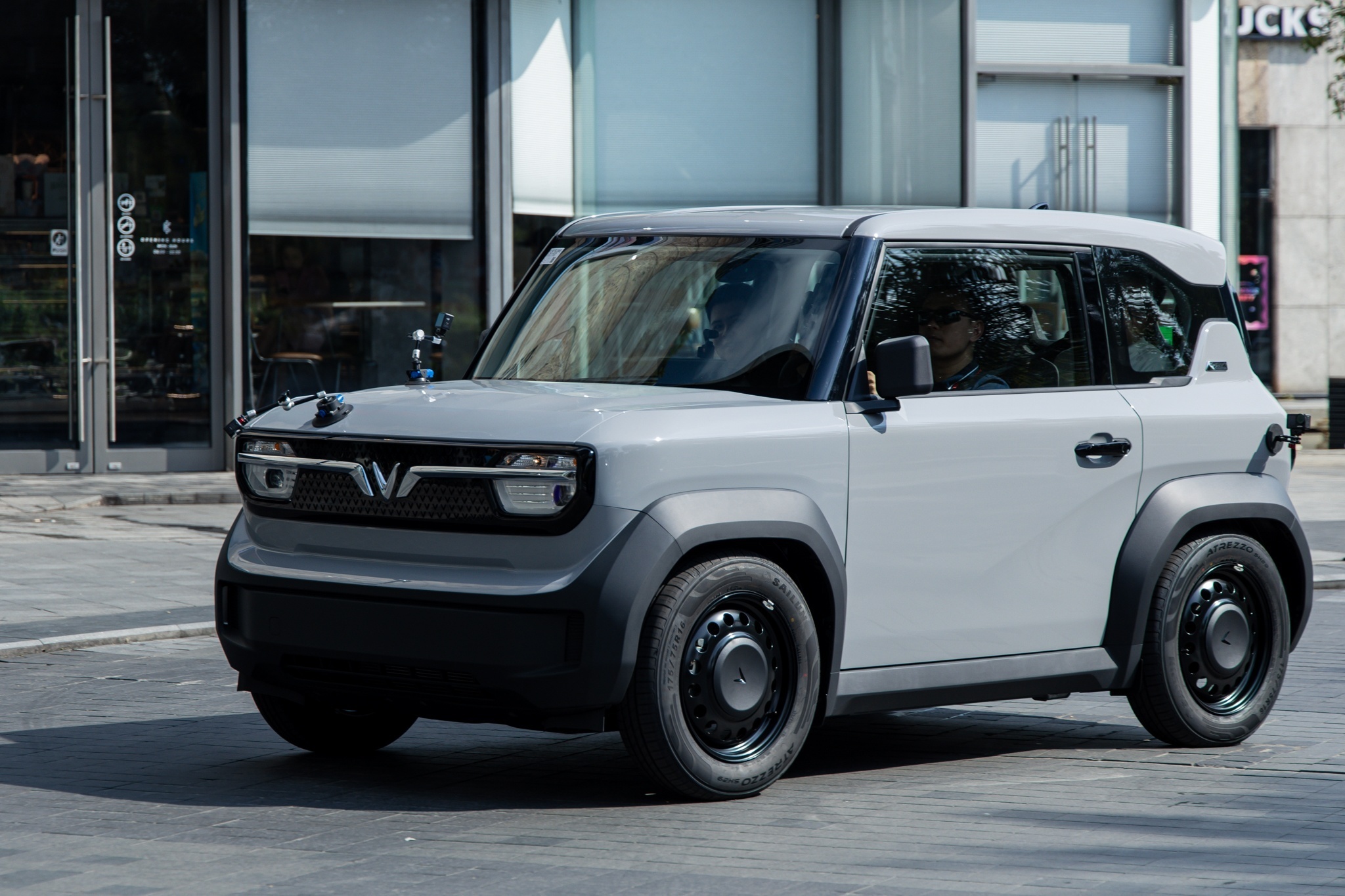 Oto tam gia 400 trieu dong - san choi rieng cua VinFast VF 3 hinh anh