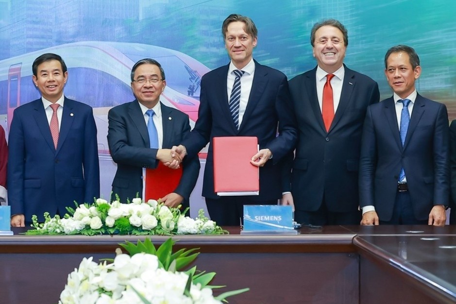 Siemens Mobility - don vi ky hop tac voi VinSpeed - lon the nao? hinh anh