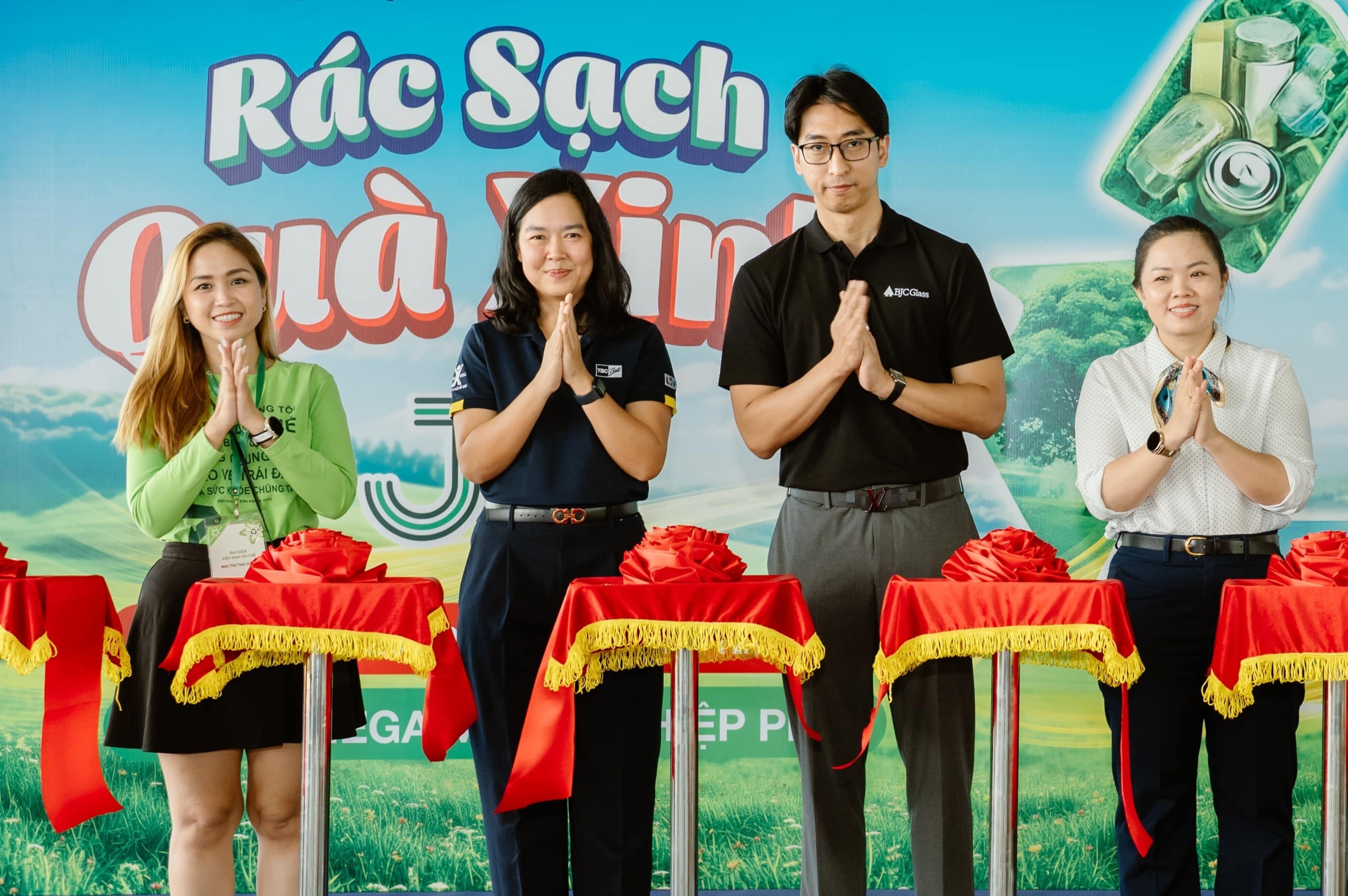 MM Mega Market Viet Nam lan toa song xanh qua 'Rac sach - Qua xinh' hinh anh