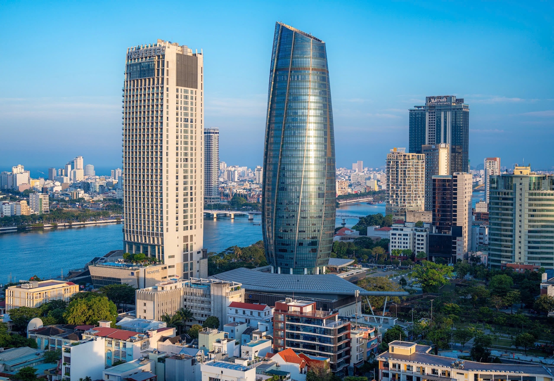 tam nhin,  song Hong anh 3