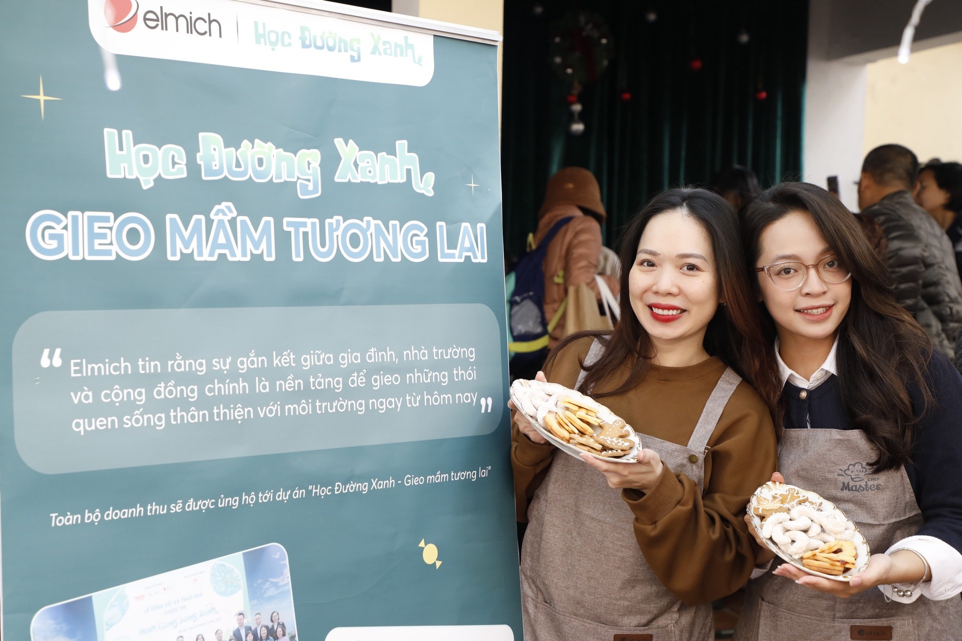 Elmich tro thanh cau noi van hoa Viet - Czech o Hoi cho Giang sinh EU hinh anh