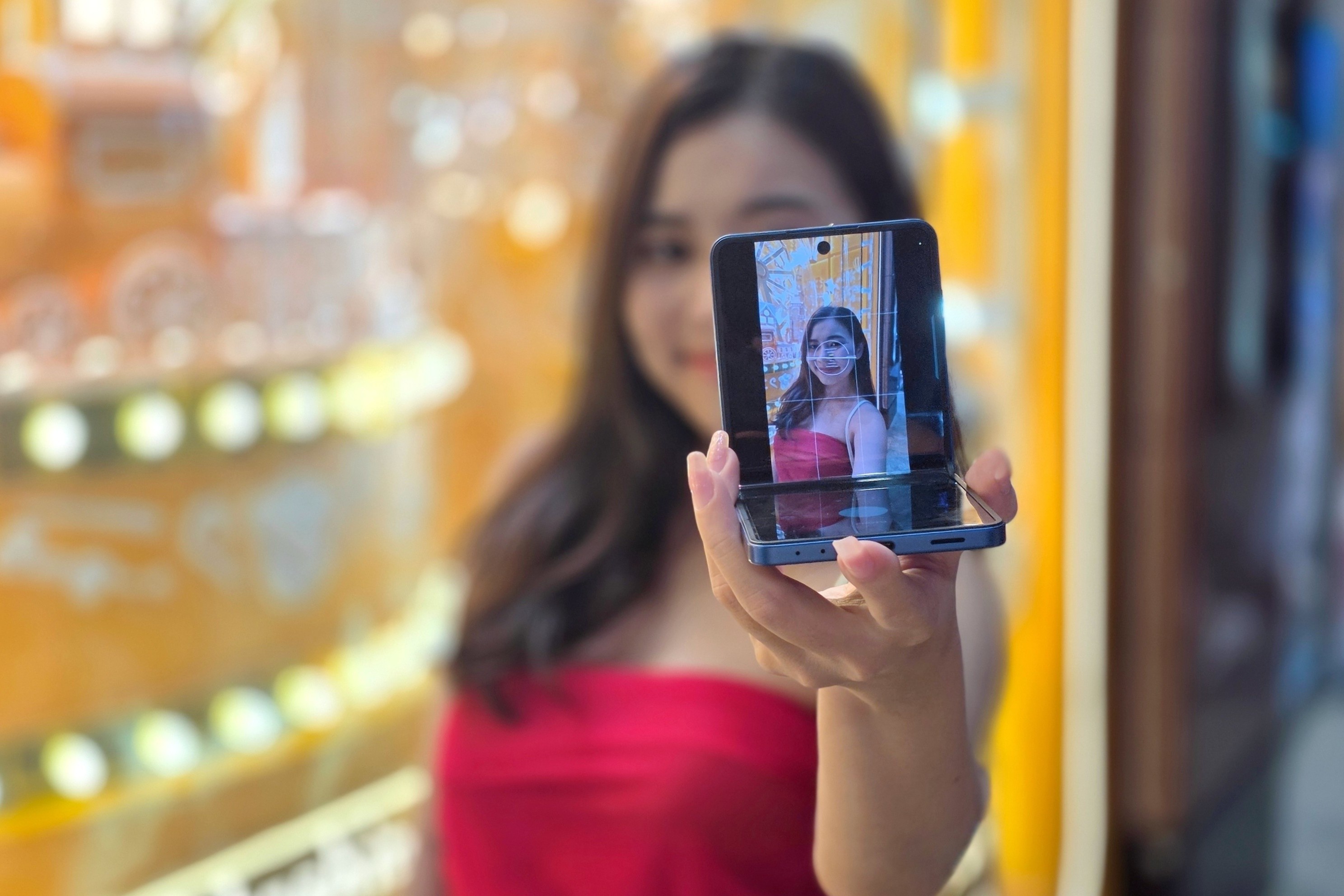 Ve Tet moi, ven y xua: Khi cong nghe tro thanh chat lieu cua ky uc hinh anh