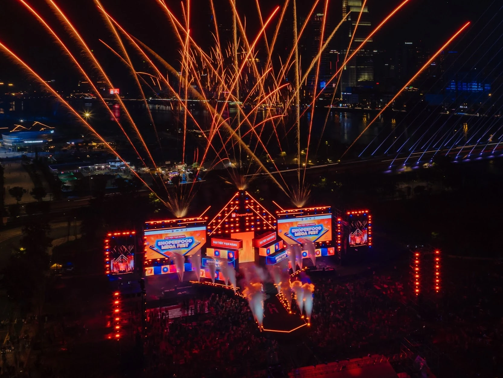 ShopeeFood tai dinh hinh cuoc choi dat mon truc tuyen trong nam 2025 hinh anh