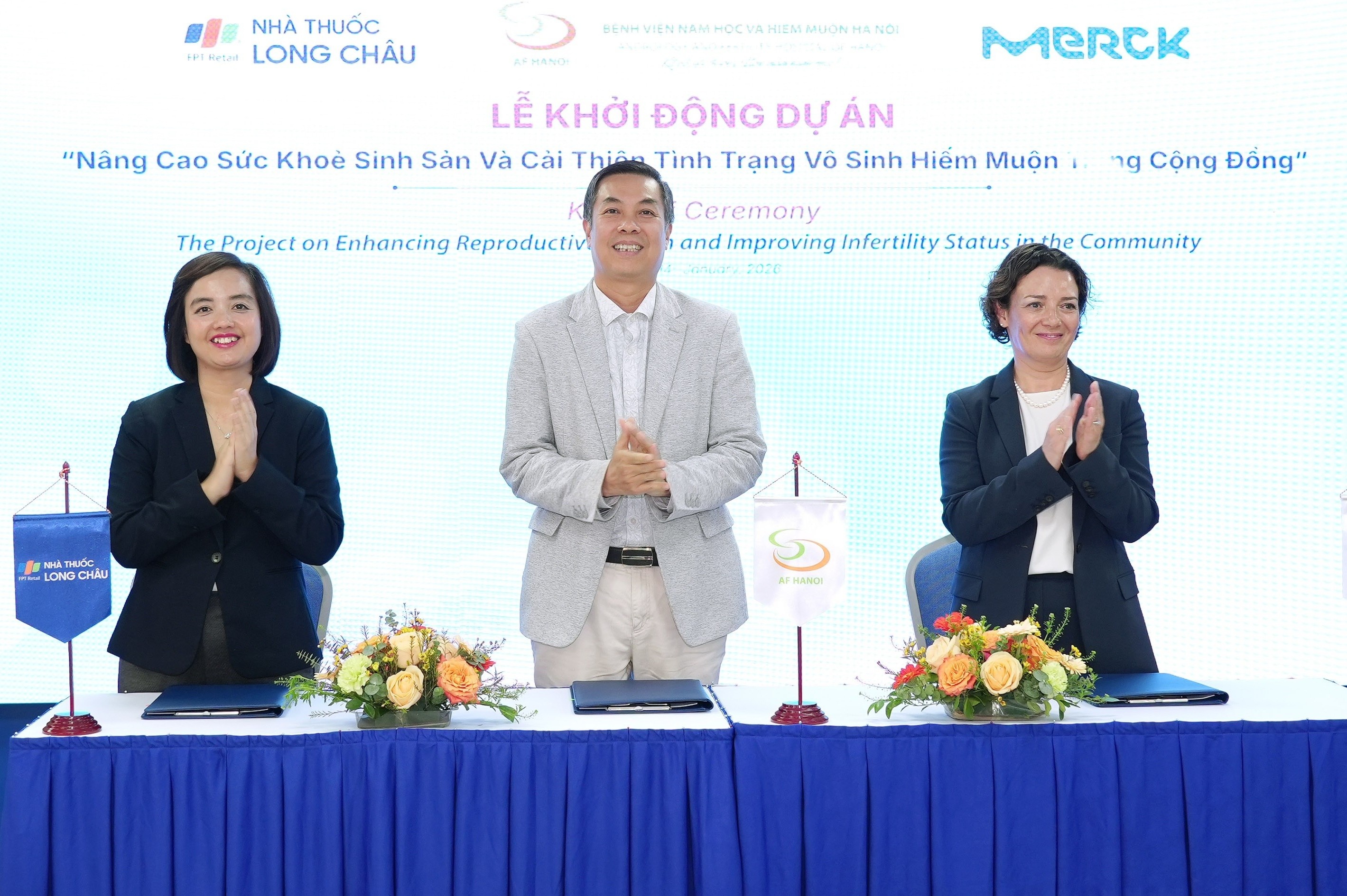 Long Chau tang cuong hop tac, nang tam cham soc suc khoe sinh san hinh anh