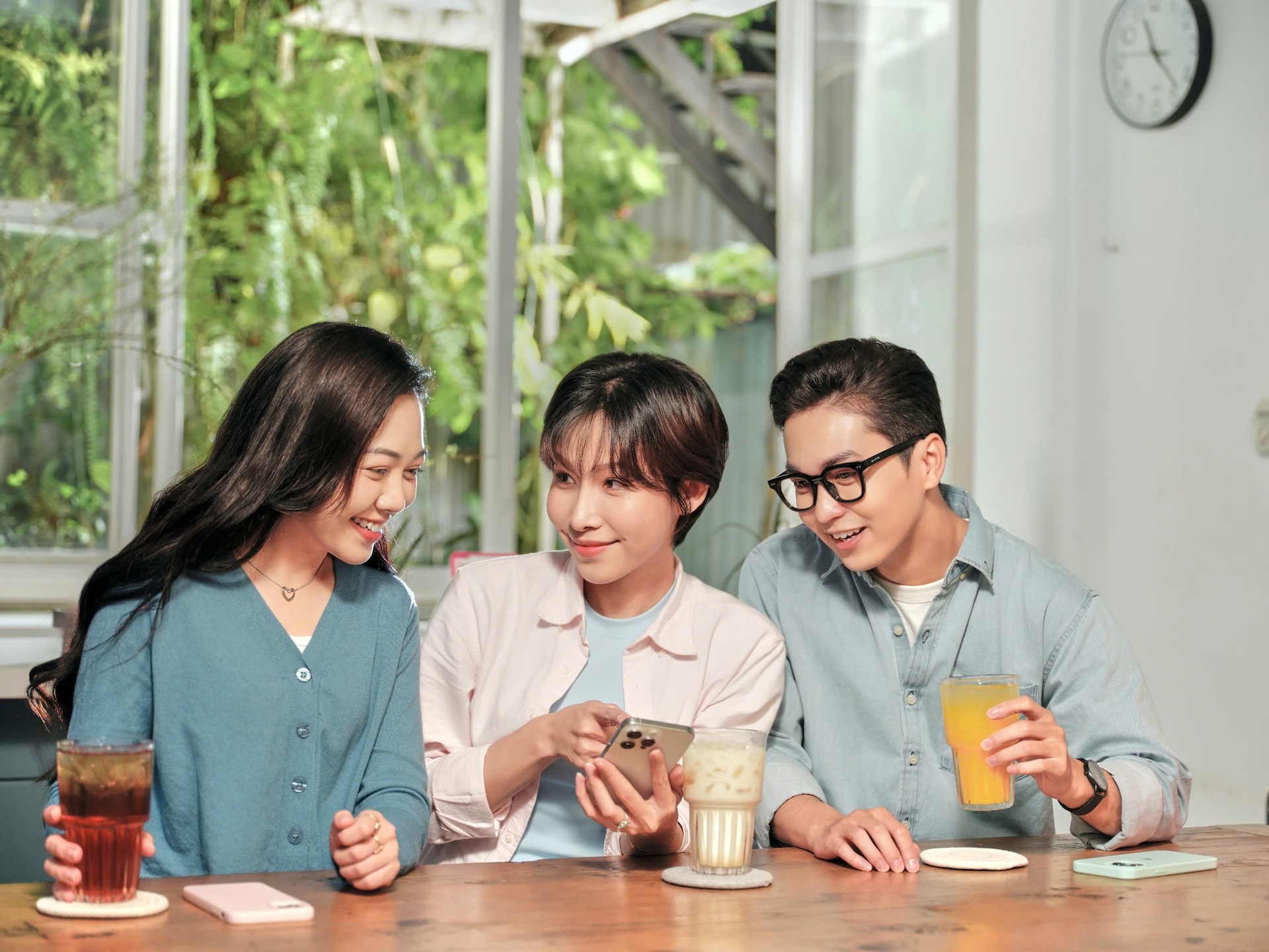 Mua sam hoan tien tren MoMo: Khi tiet kiem khong dong nghia giam chi hinh anh