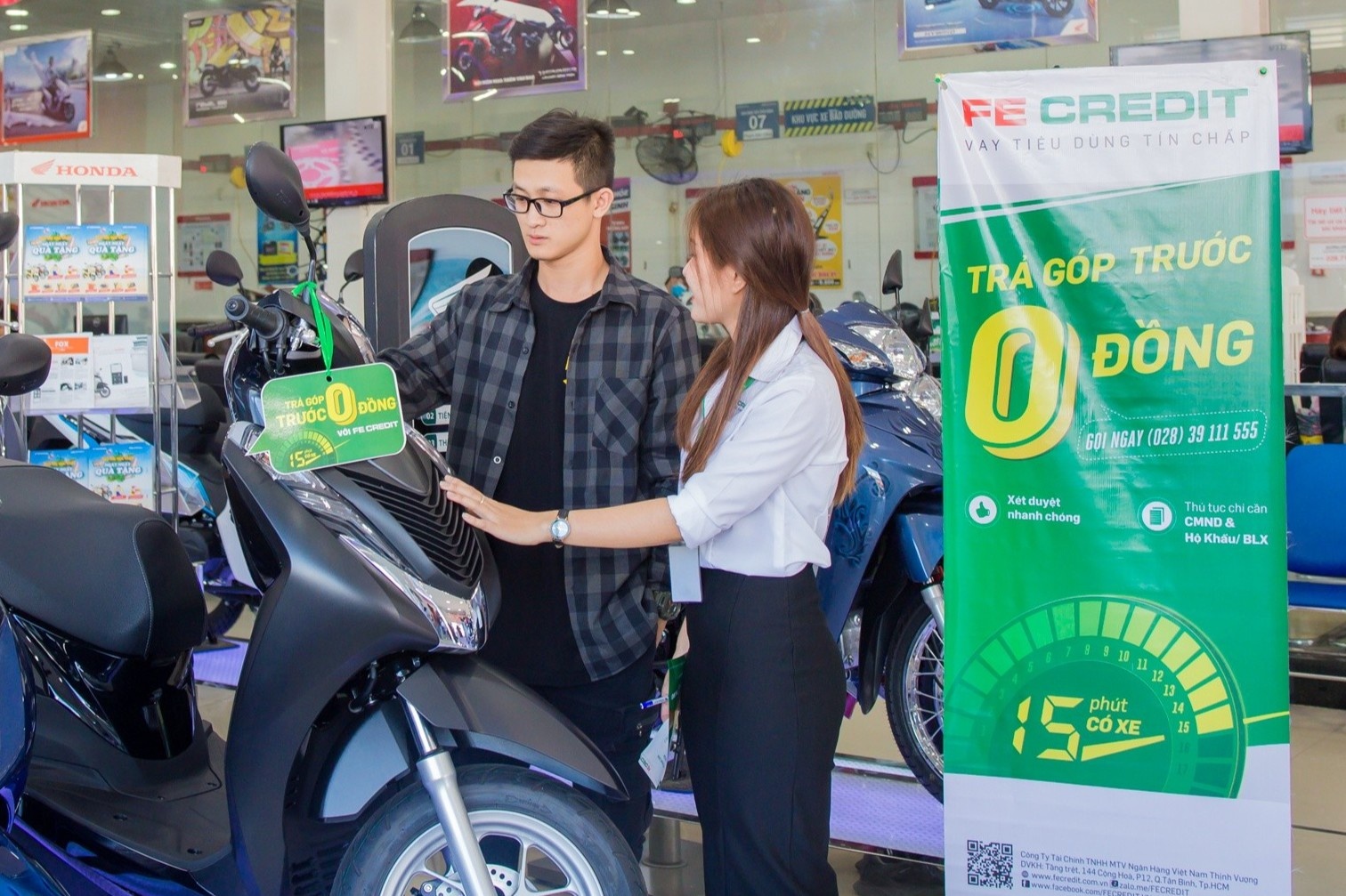 Giua nhieu ap luc chi tieu, Tet van xoay quanh gia dinh hinh anh