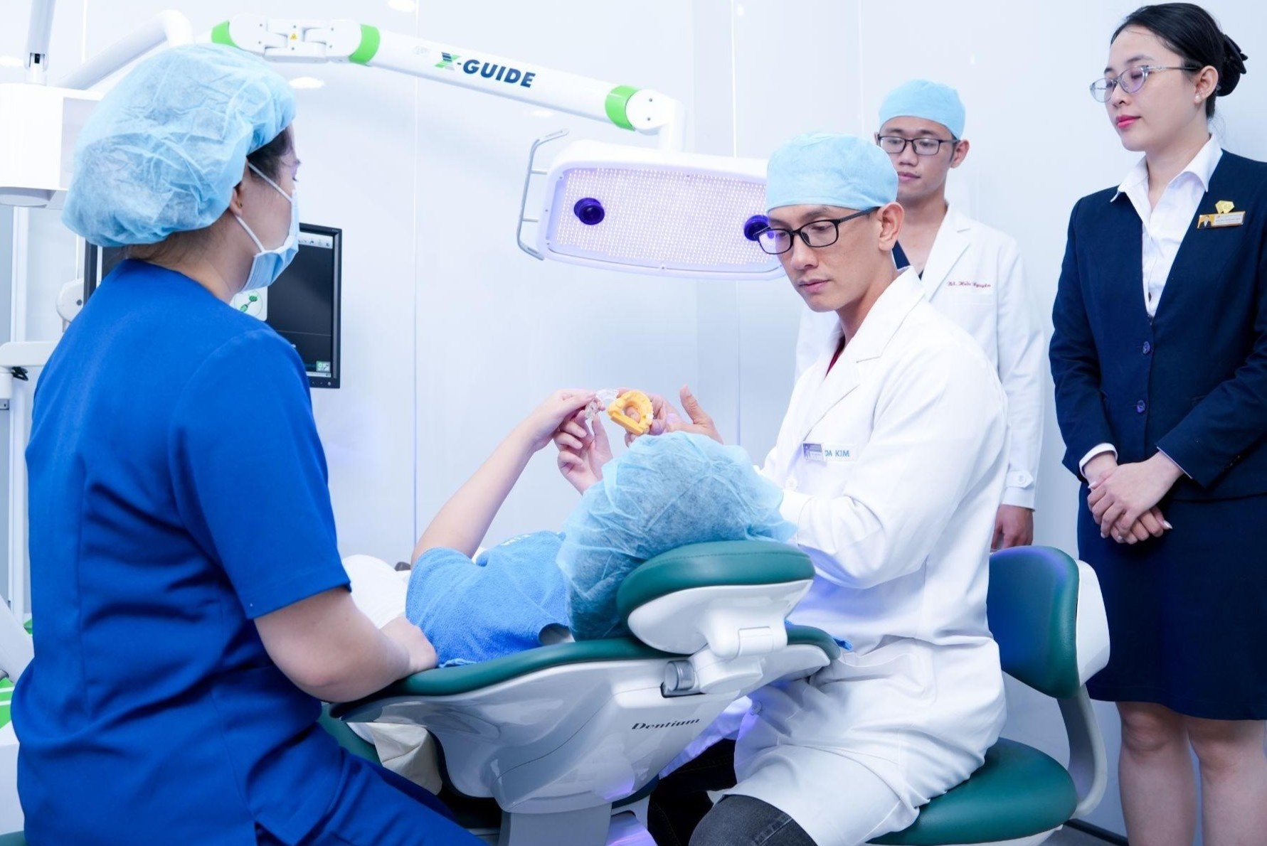 Nha khoa Kim dung dau 14 vi tri trong BXH cua So Y te TP.HCM hinh anh