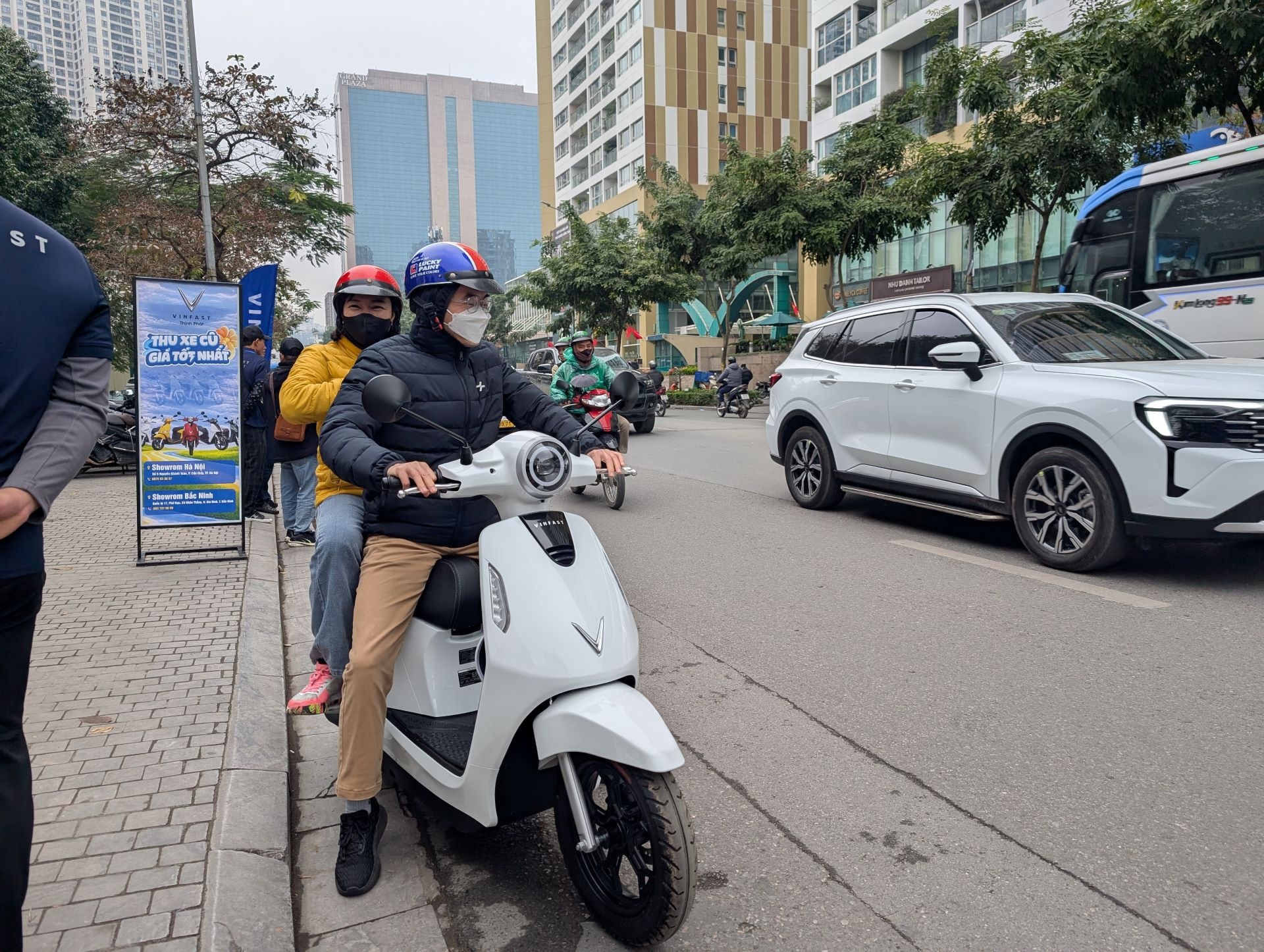 Doi xang lay dien anh 2