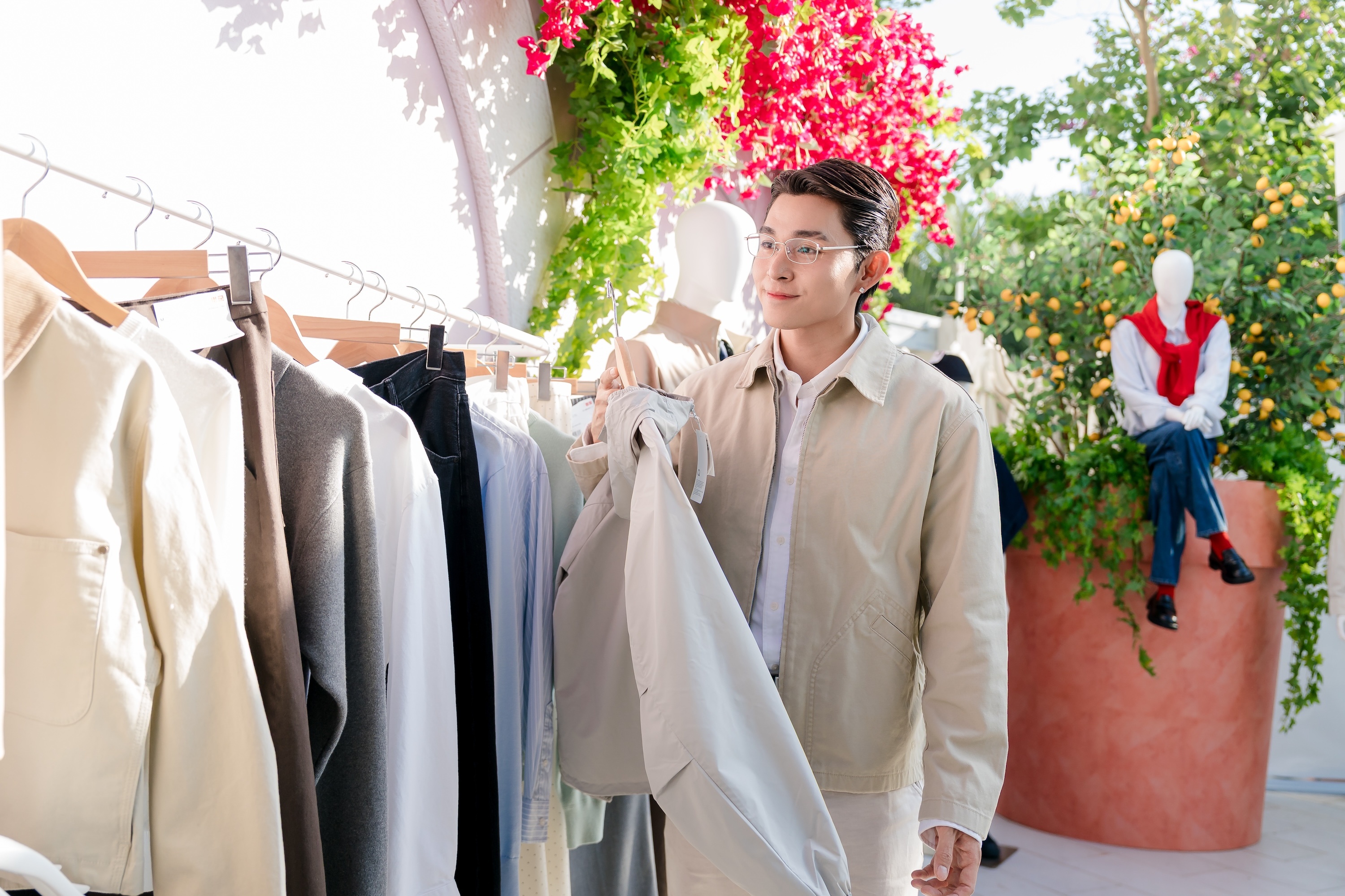 Bang mau trang phuc de phoi cho mua xuan he 2026 hinh anh