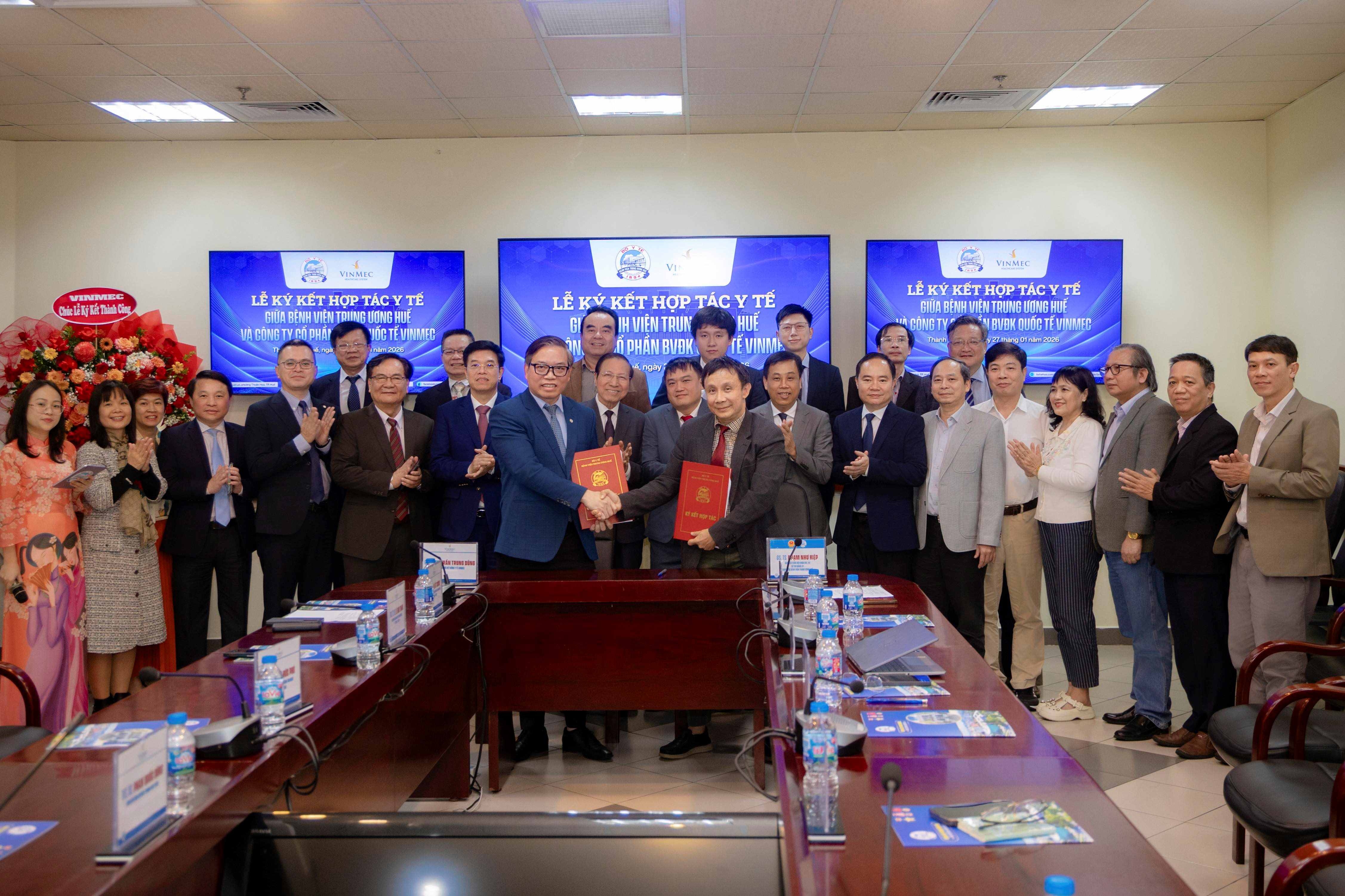 Benh vien Trung uong Hue anh 1