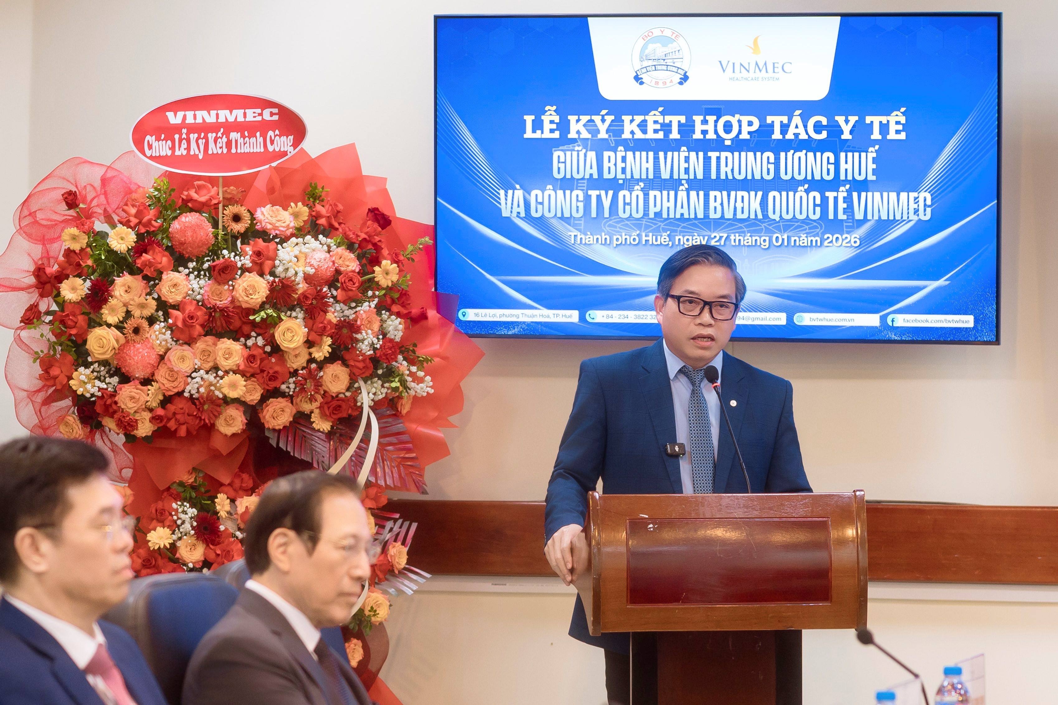 Vinmec ky ket hop tac toan dien Benh vien Trung uong Hue hinh anh