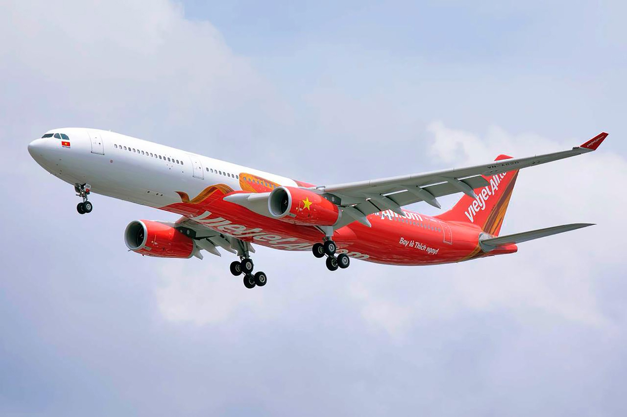 Doanh thu quy IV tang 47%, Vietjet mo rong mang bay quoc te nam 2025 hinh anh