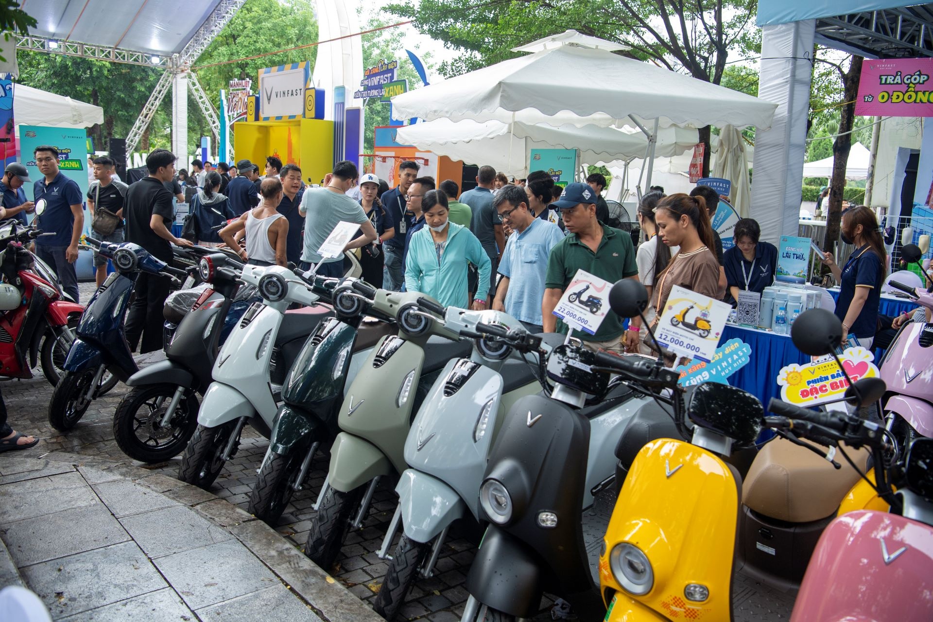 Xe dien VinFast anh 1