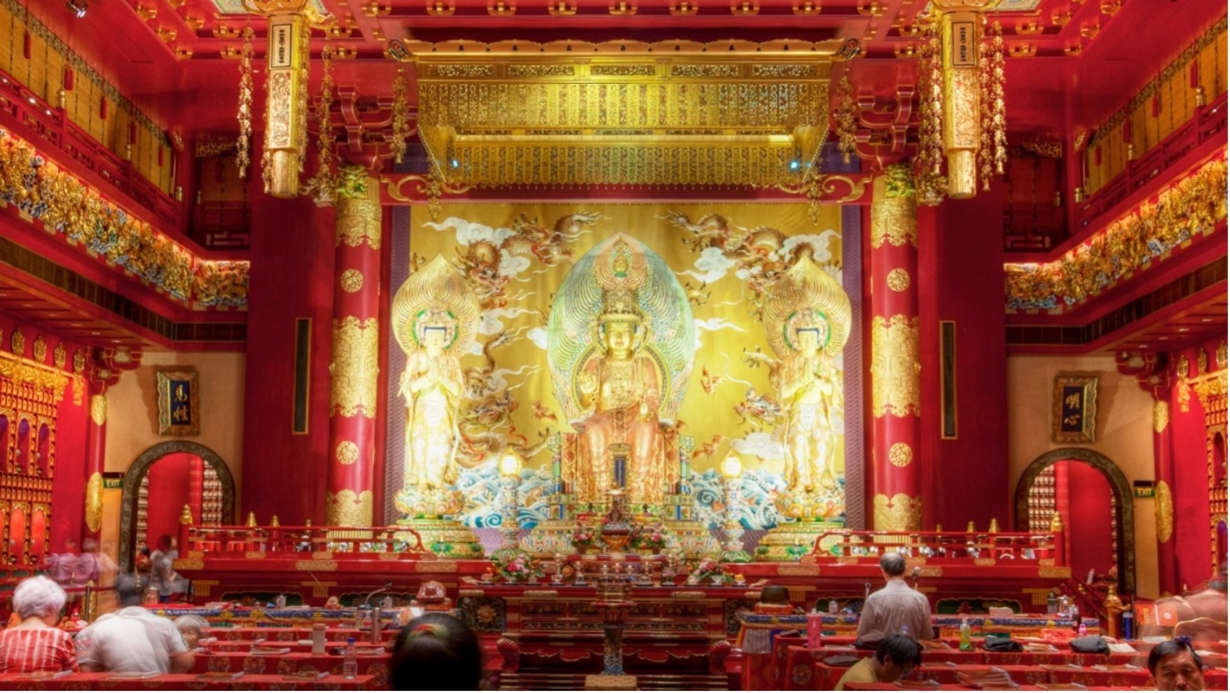 Ghe chua cau an giua khong gian da van hoa tai Singapore dip Tet hinh anh