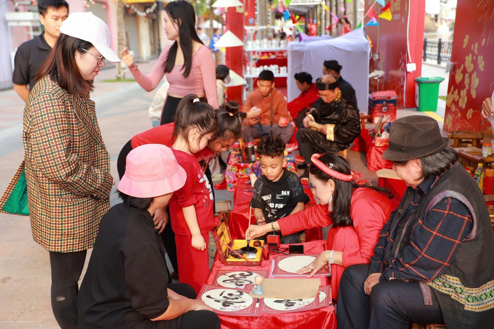 Ocean City don lan song cu dan ve o som dip Tet hinh anh