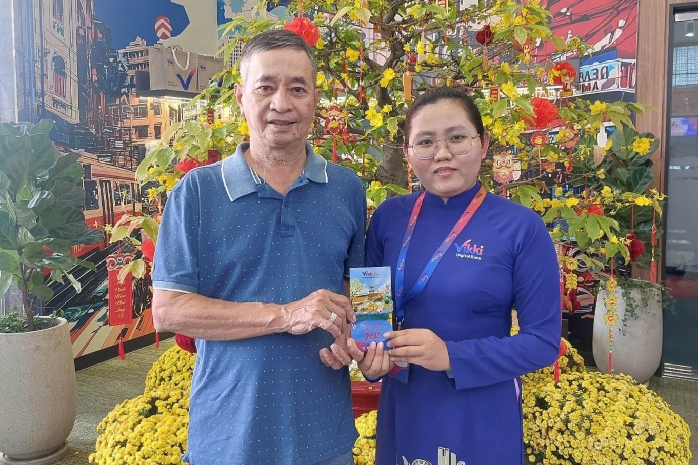 Vikki Bank khoi dong 'Tiet kiem Vikki - Trung ngua vang ky' hinh anh