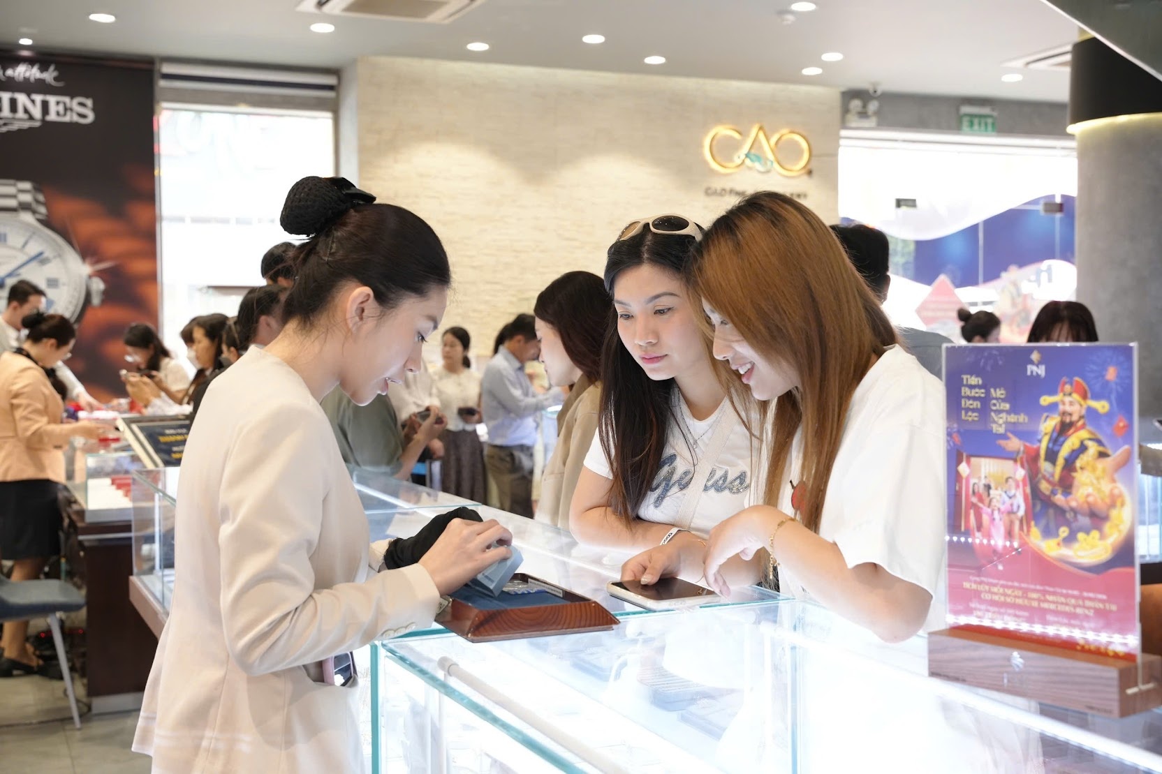 Chuoi toa do tich loc xuyen Viet 2026 thu hut hon 2 trieu khach hang hinh anh