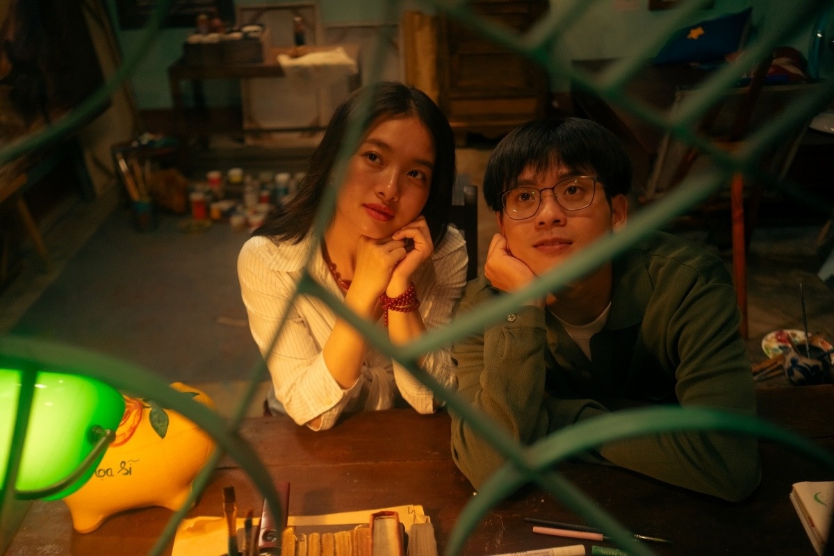 Nhin cach nguoi tre yeu trong 'Cam on nguoi da thuc cung toi' hinh anh