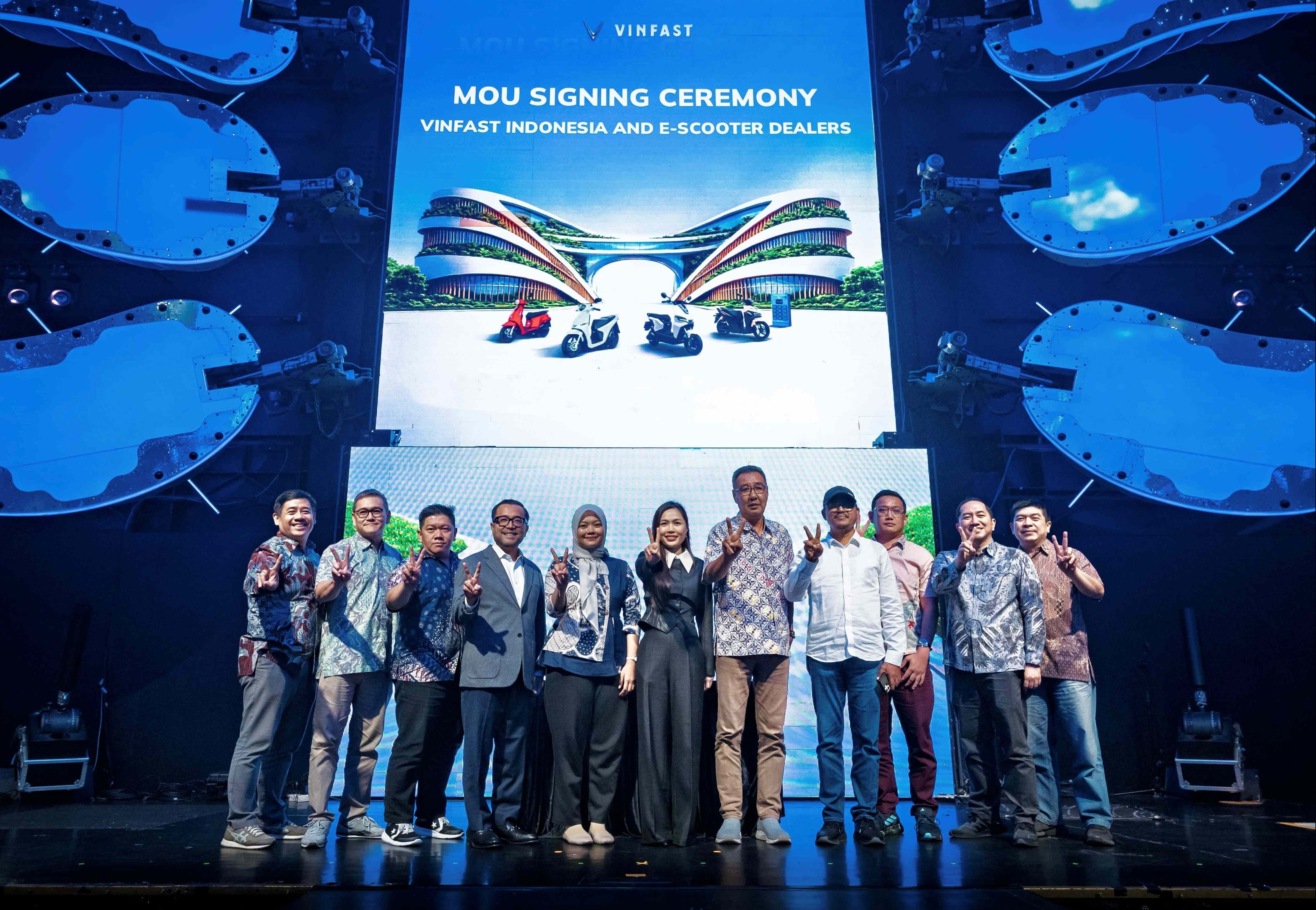 VinFast hop tac voi 6 dai ly xe may dien tai Indonesia hinh anh