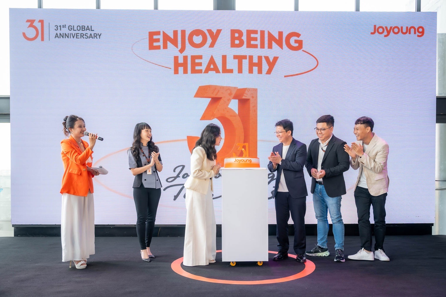 Joyoung Viet Nam but pha voi nhieu thanh cong trong 2025 hinh anh