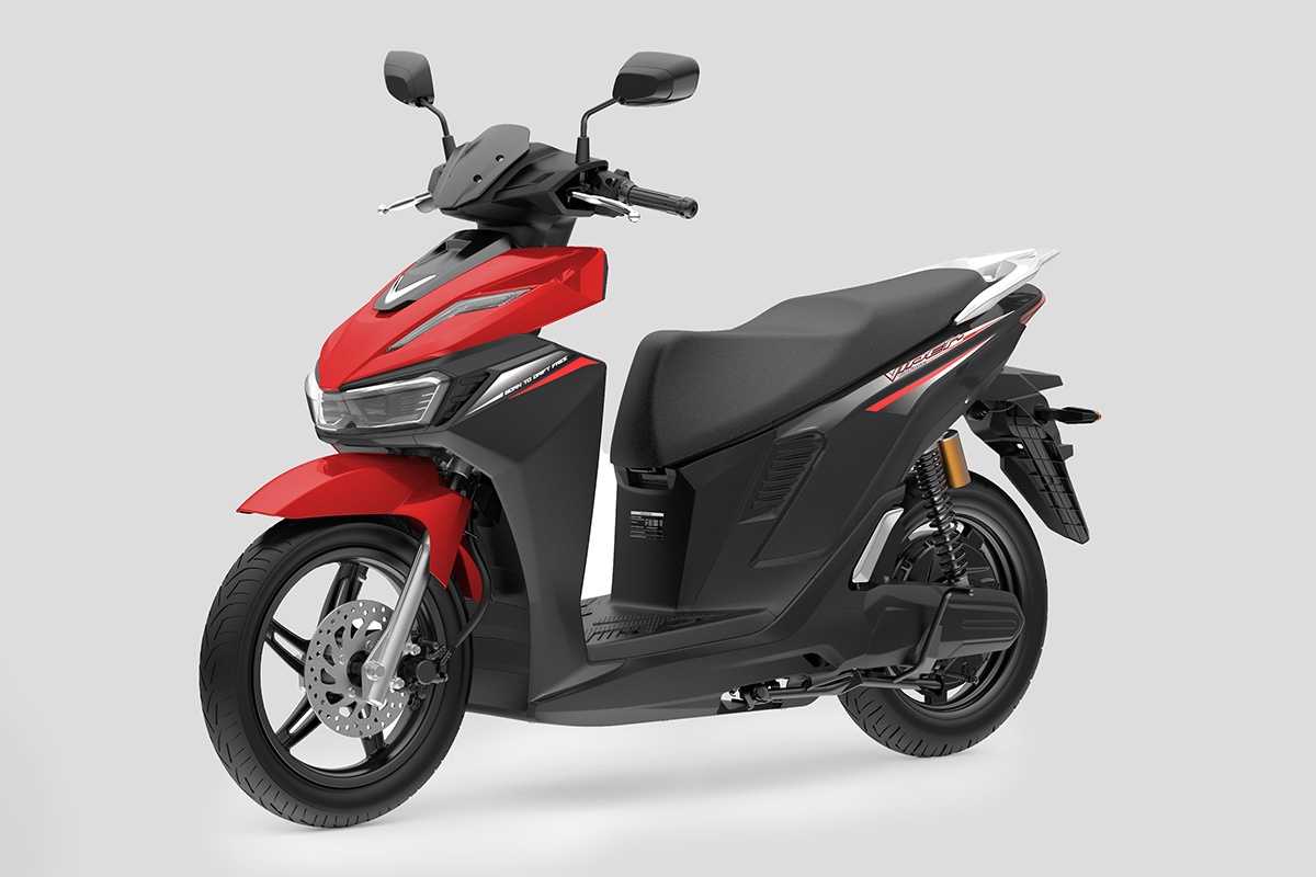 Nguoi tre 'flex' chat rieng voi VinFast Viper hinh anh