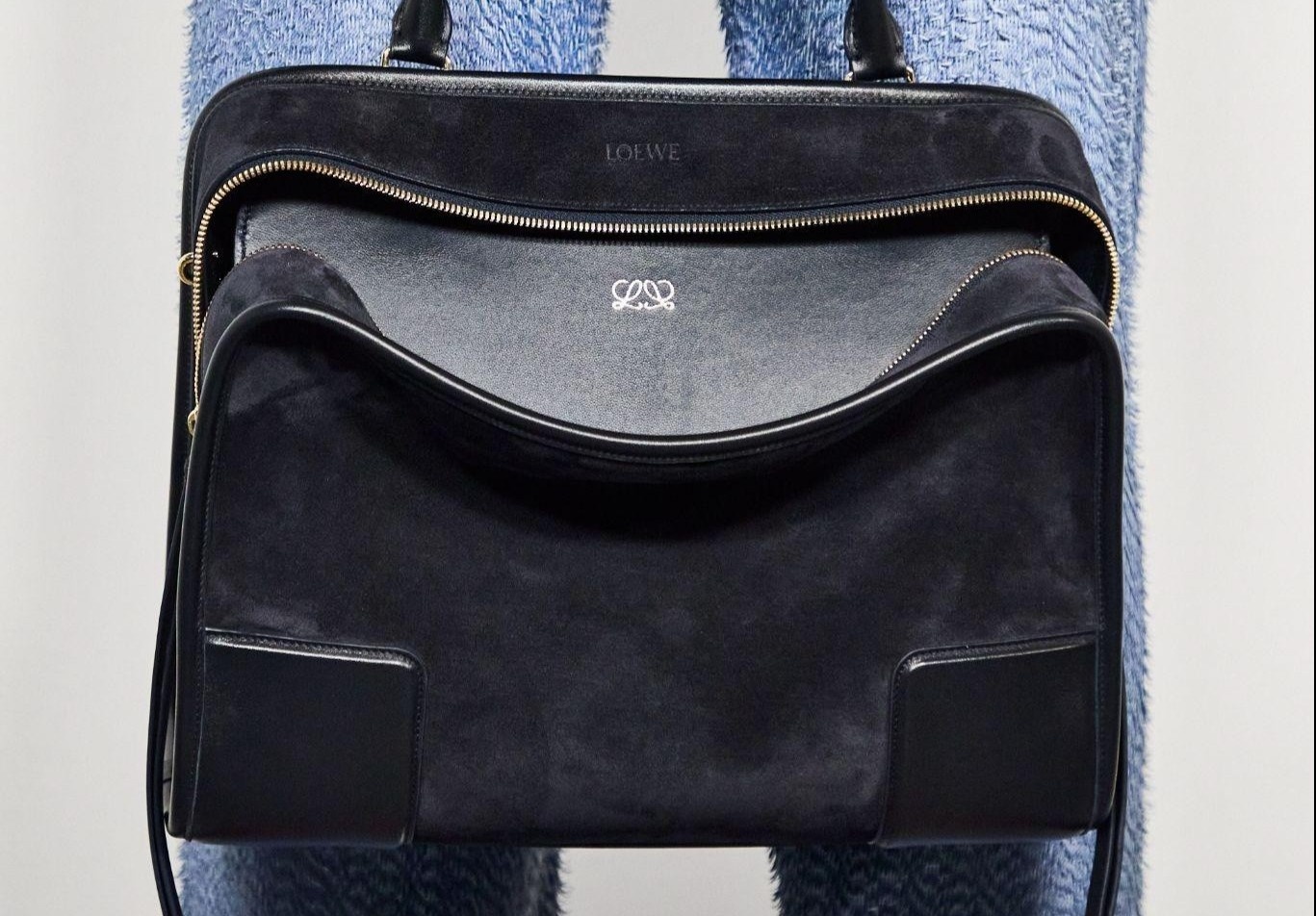 Amazona 180 - mau tui bieu tuong moi cua Loewe hinh anh