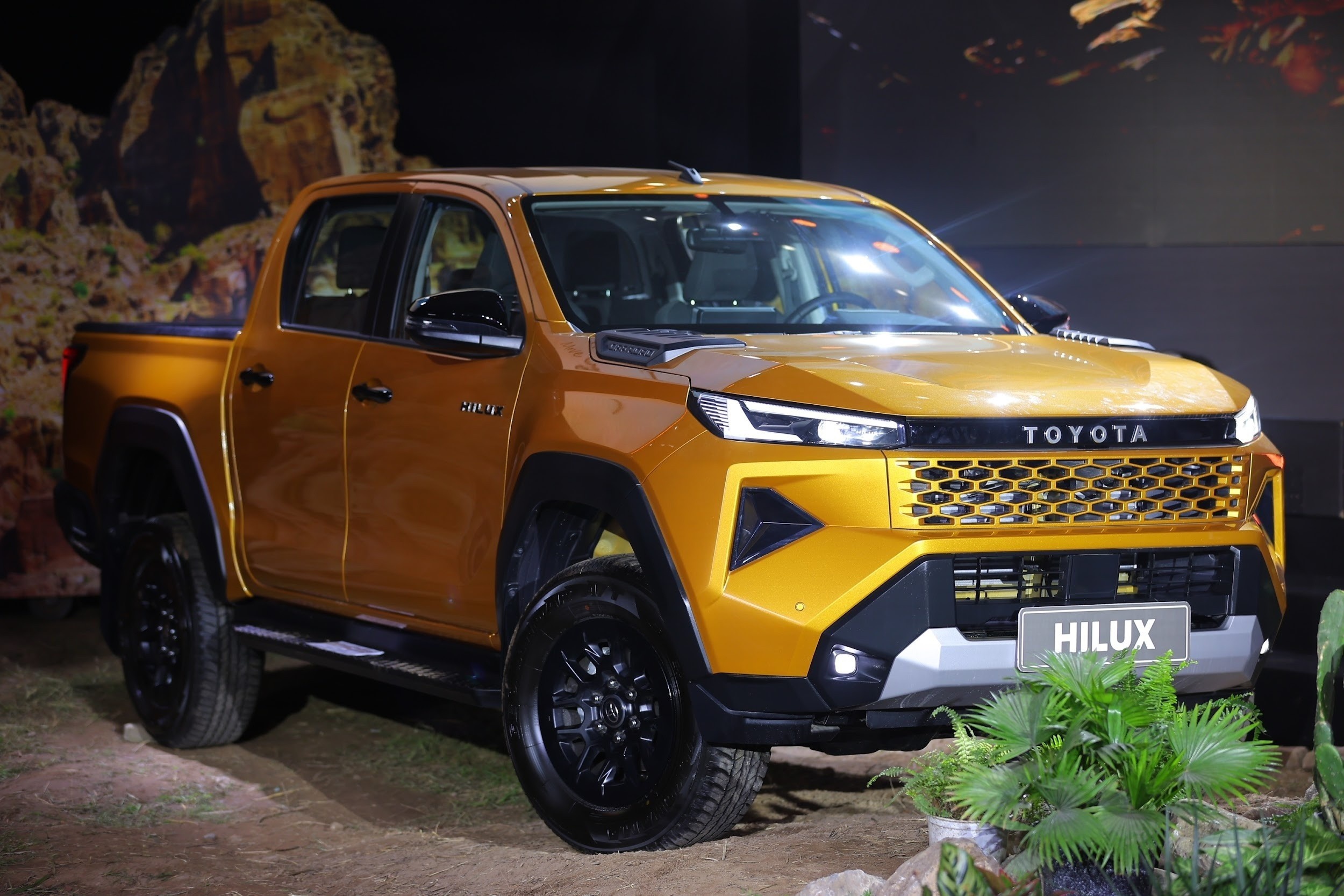 Hilux Pro - ban tai manh me cho cong viec, tien nghi cho gia dinh hinh anh