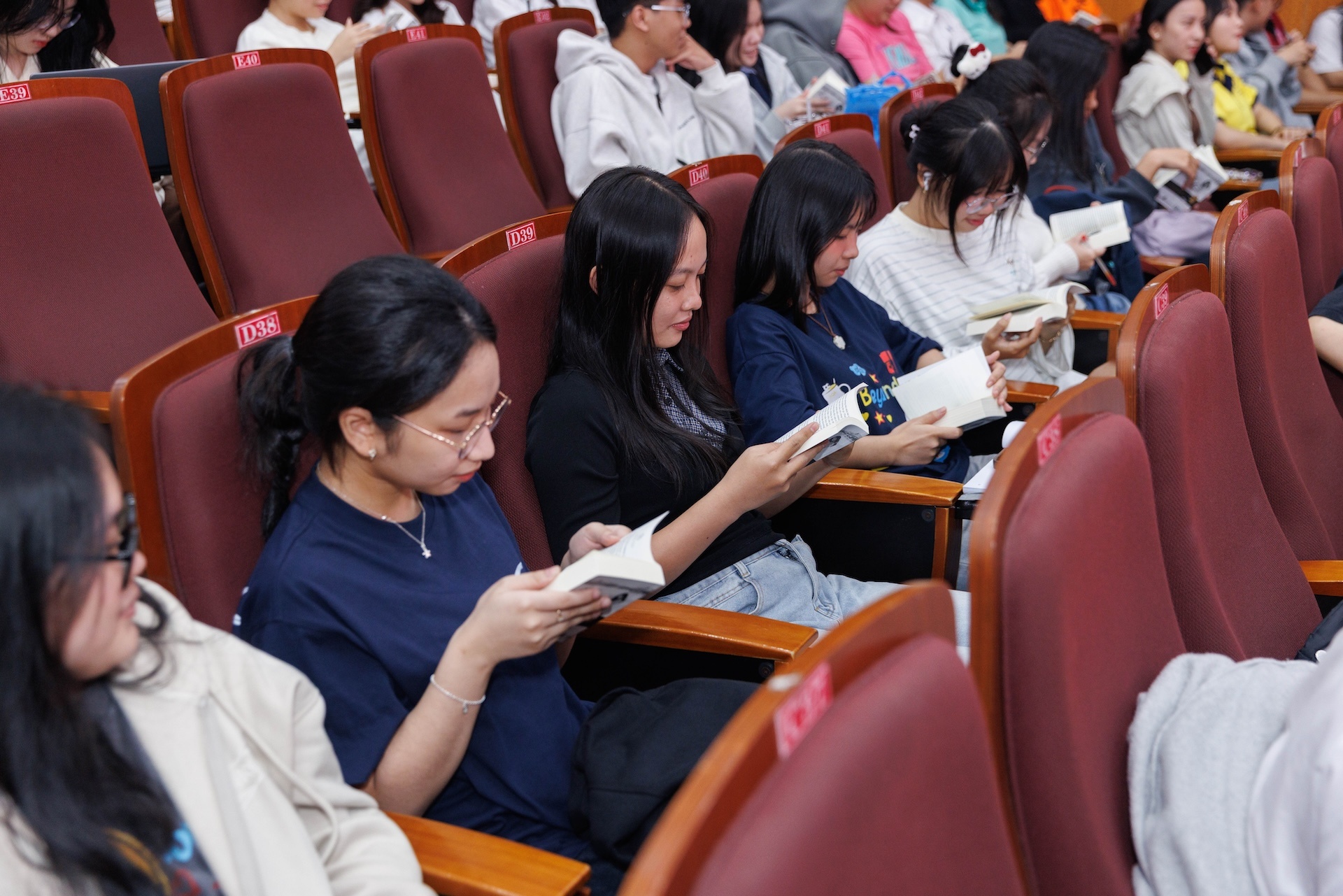 Hanh trinh,  Tu Trai Tim anh 5