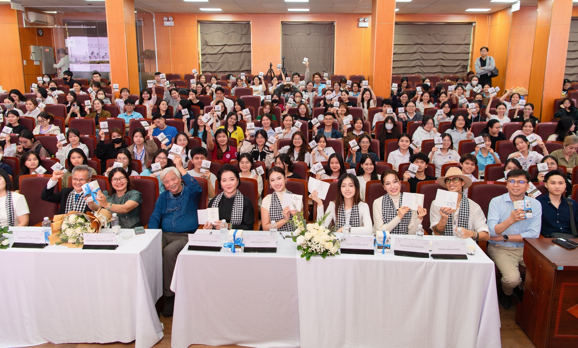 Hanh trinh,  Tu Trai Tim anh 6