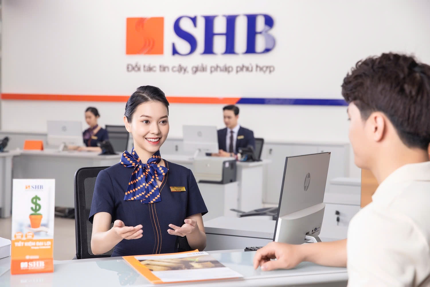 SHB thong bao ngay chot quyen mua co phieu cho co dong hien huu hinh anh
