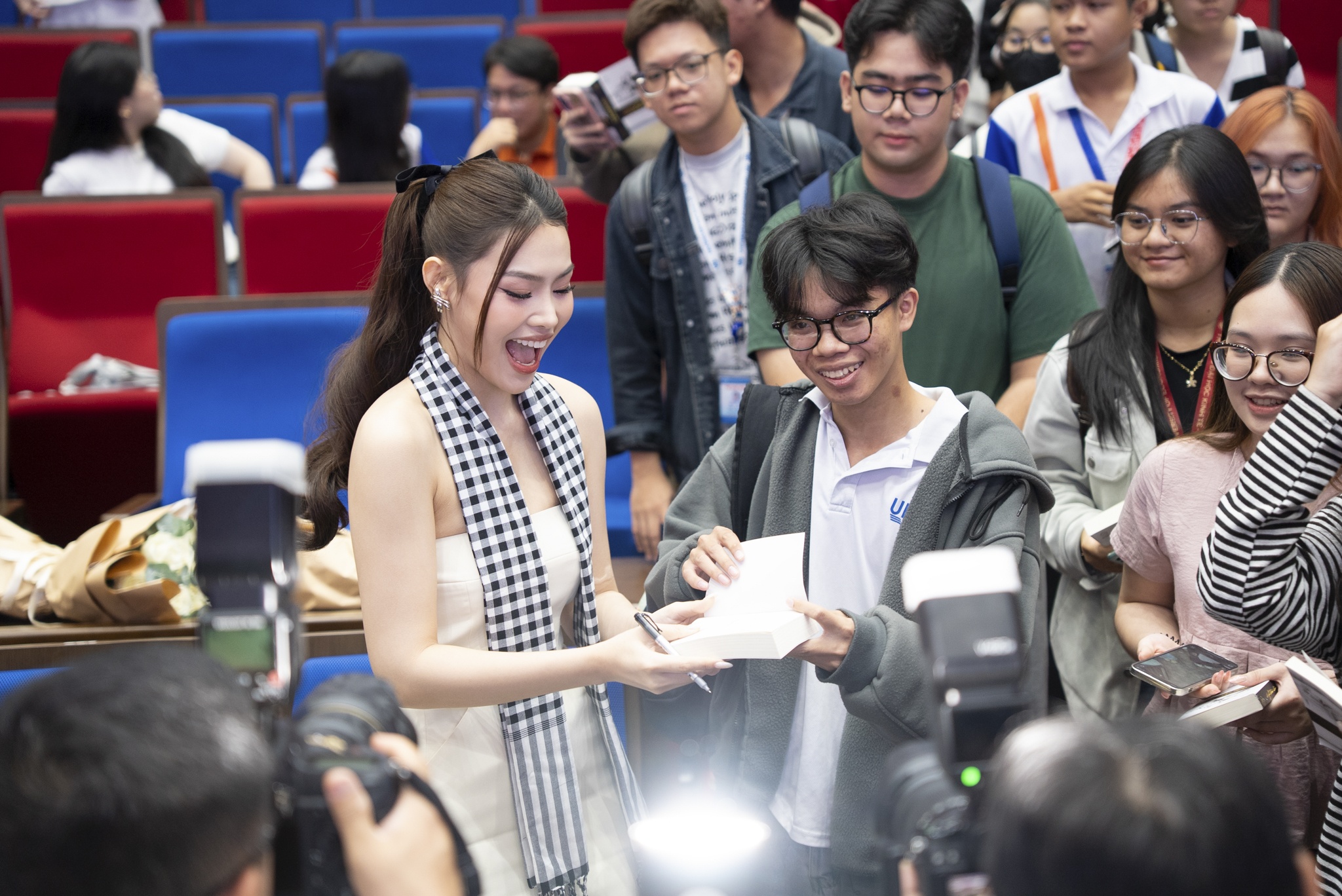 Trung Nguyên Legend ảnh 8 Trung Nguyen Legend anh 8