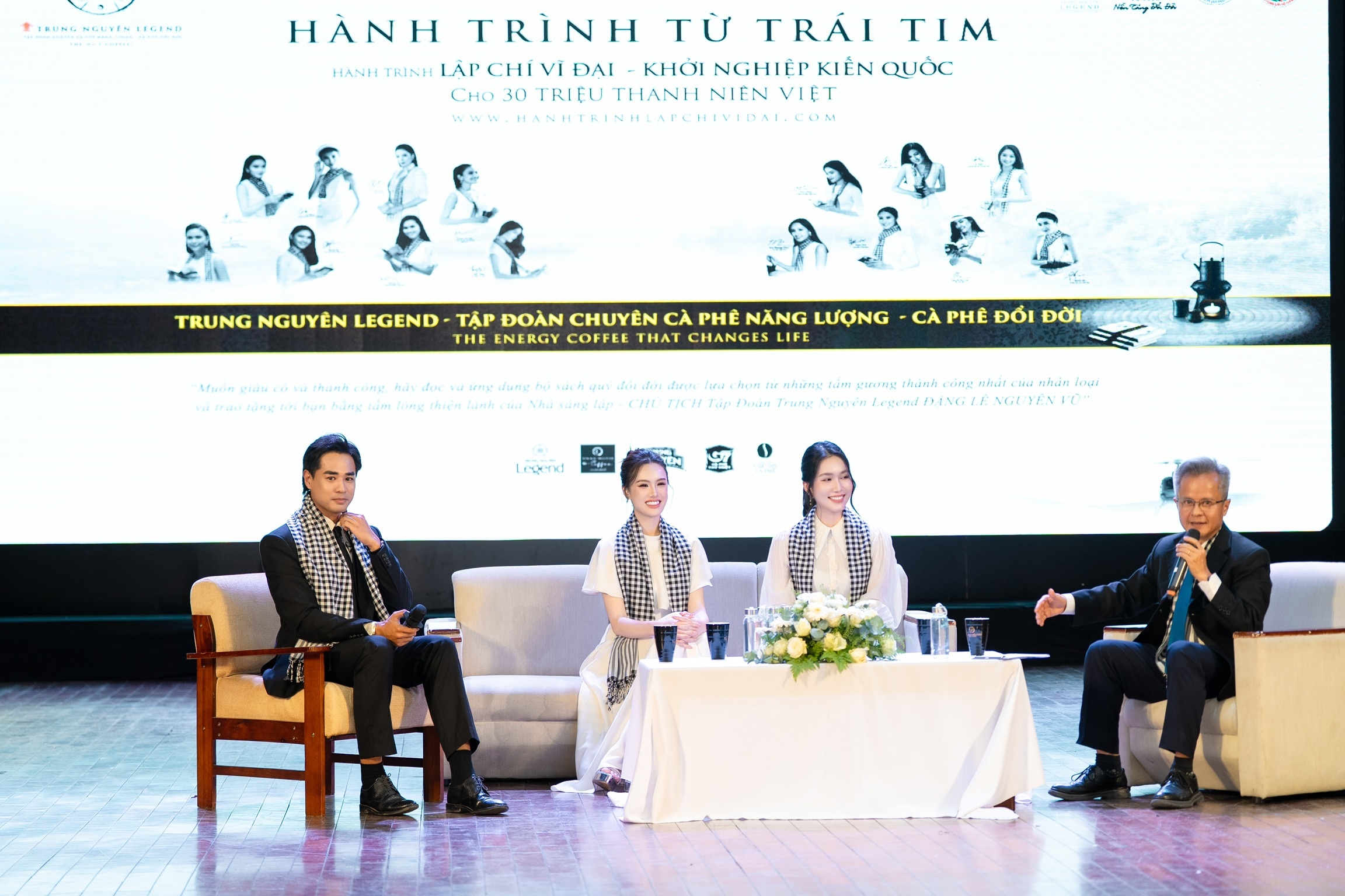 Hanh trinh Tu Trai Tim anh 5