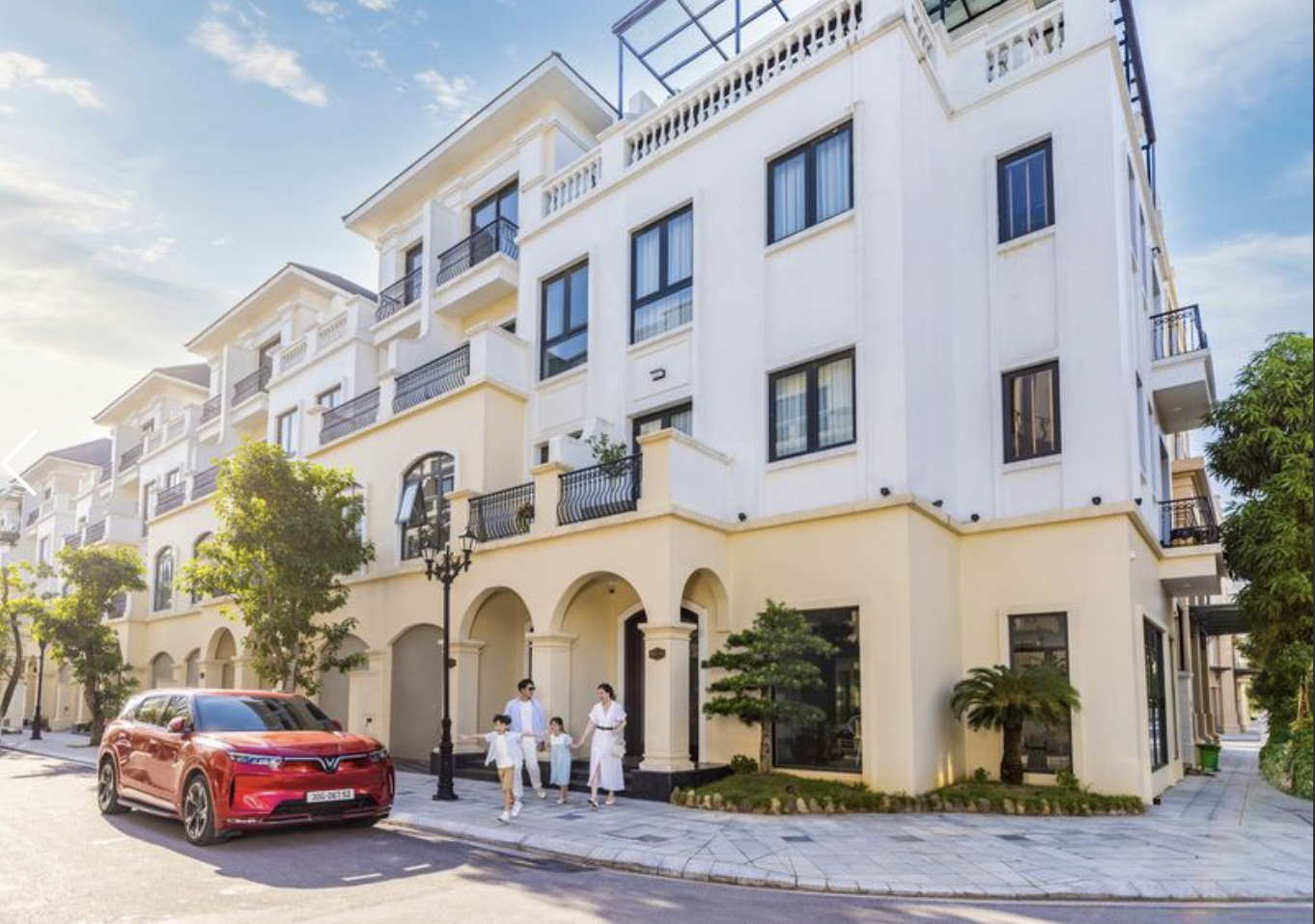 Gia dinh tre 'nhe ganh' khi chon an cu som tai Ocean City hinh anh