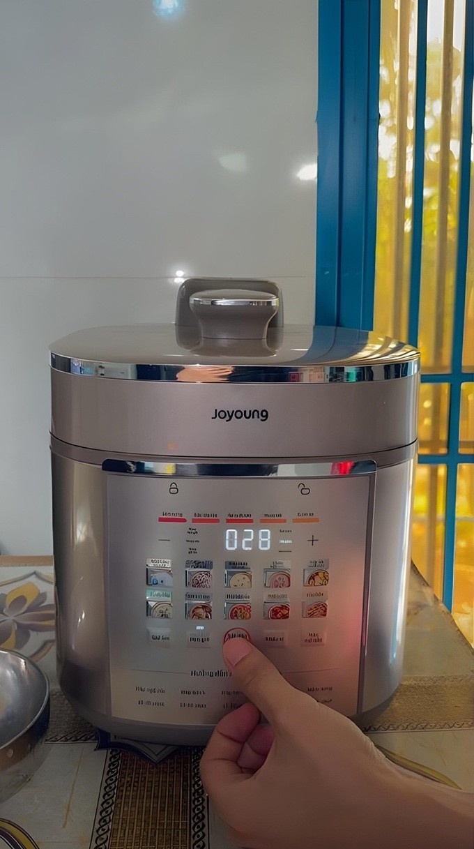 Joyoung ảnh 4 Joyoung anh 4