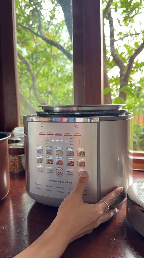 Joyoung ảnh 6 Joyoung anh 6