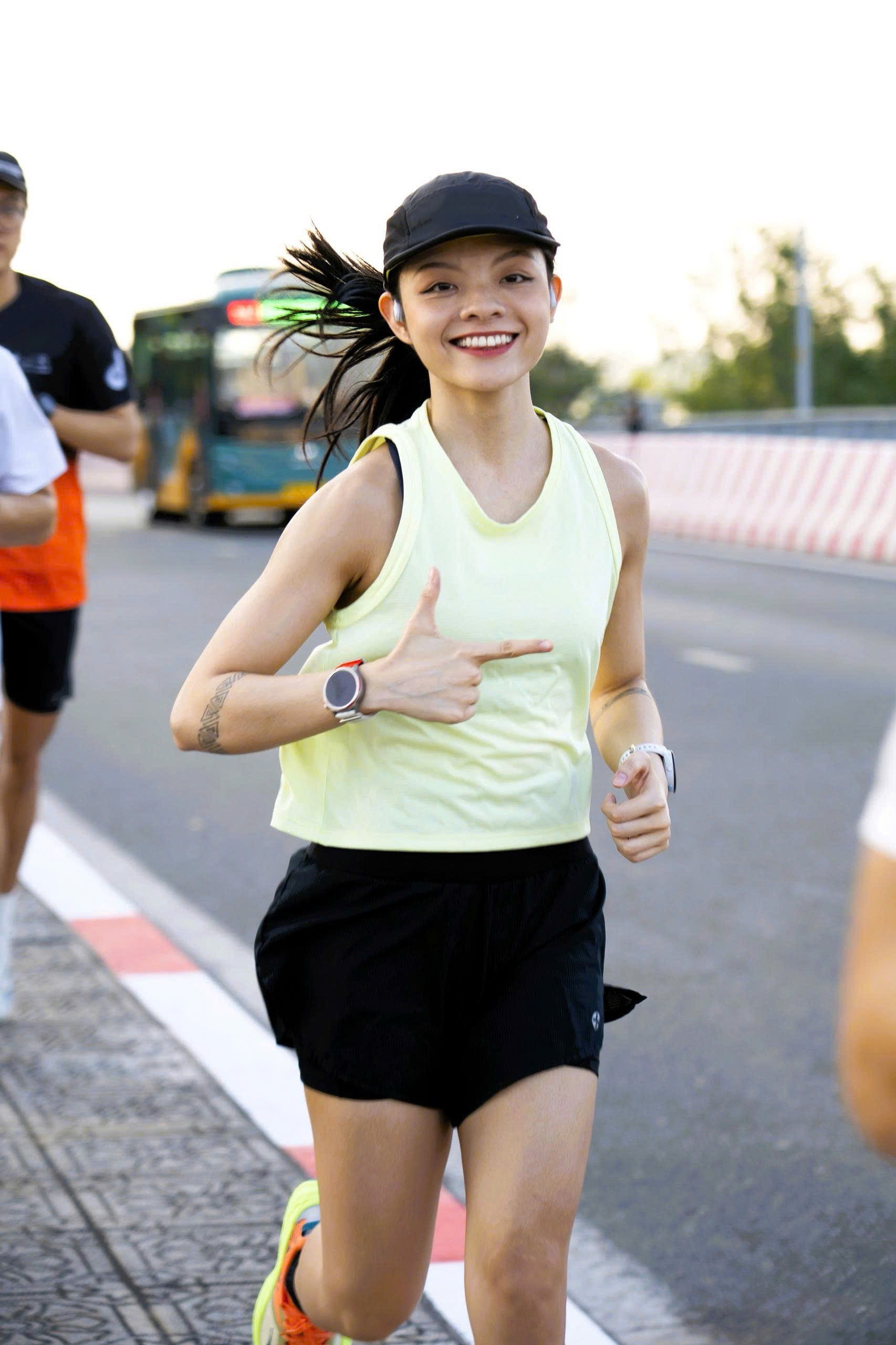 Huawei ảnh 4 Huawei anh 4