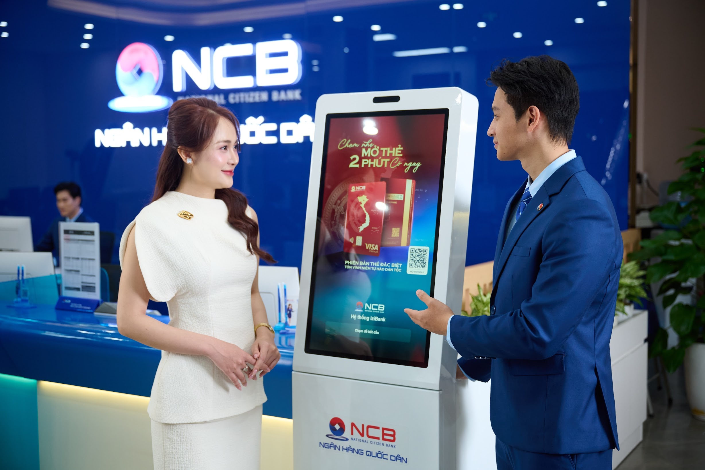 NCB tien phong tao giai phap thanh toan qua ma QR cho khach quoc te hinh anh