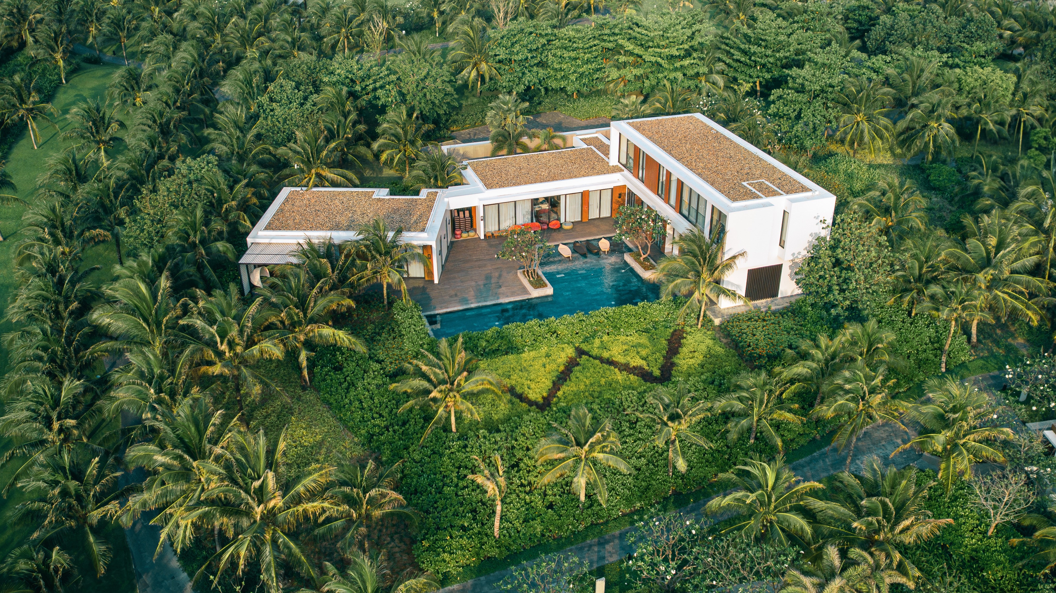 Ky nghi cham den su can bang tai Westin Cam Ranh hinh anh