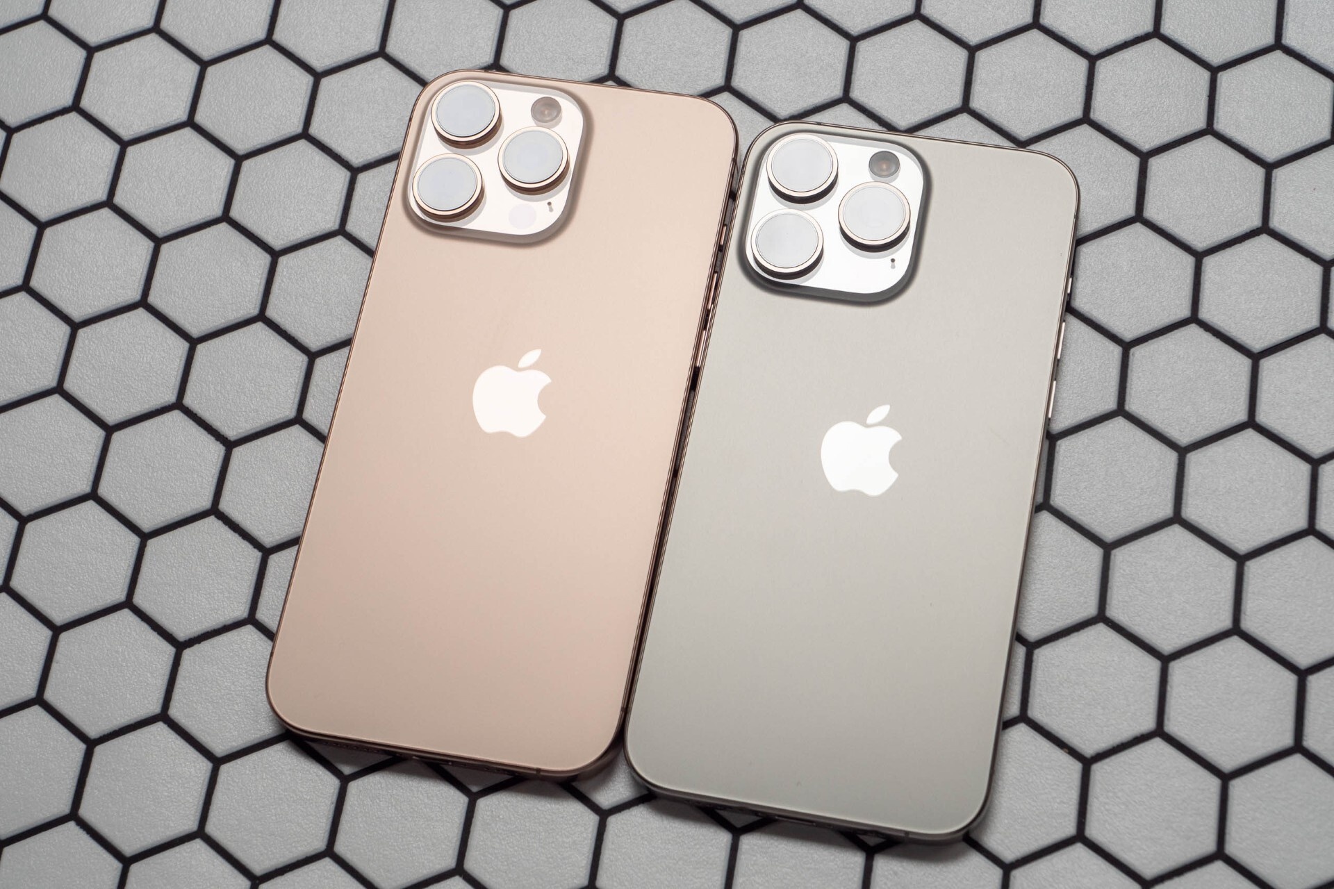 Nen mua iPhone 15 Pro Max 512 GB hay iPhone 16 Pro Max 256 GB? hinh anh