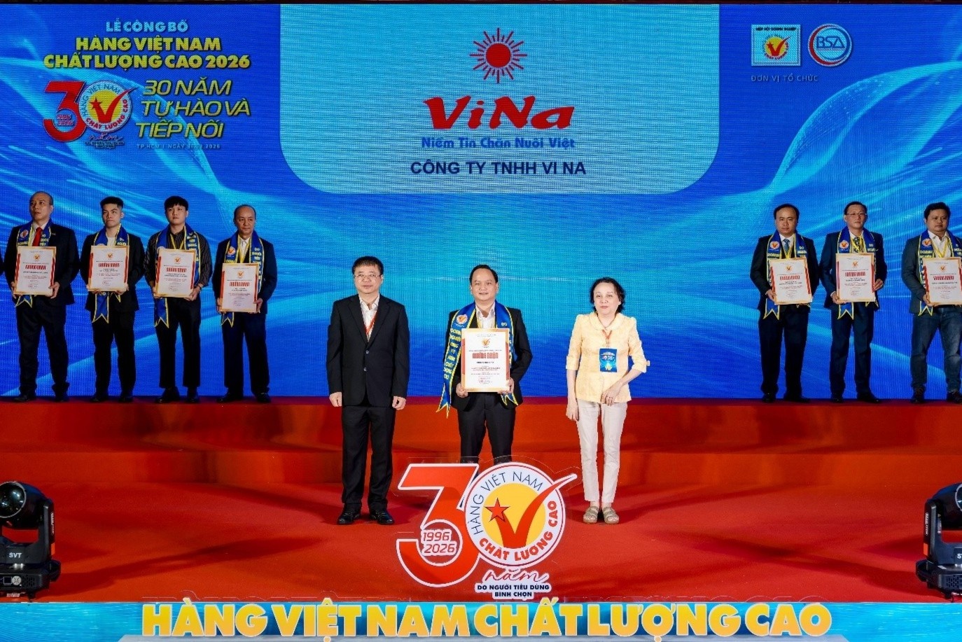 Vinafeed duoc vinh danh ‘Hang Viet Nam chat luong cao 2026’ hinh anh