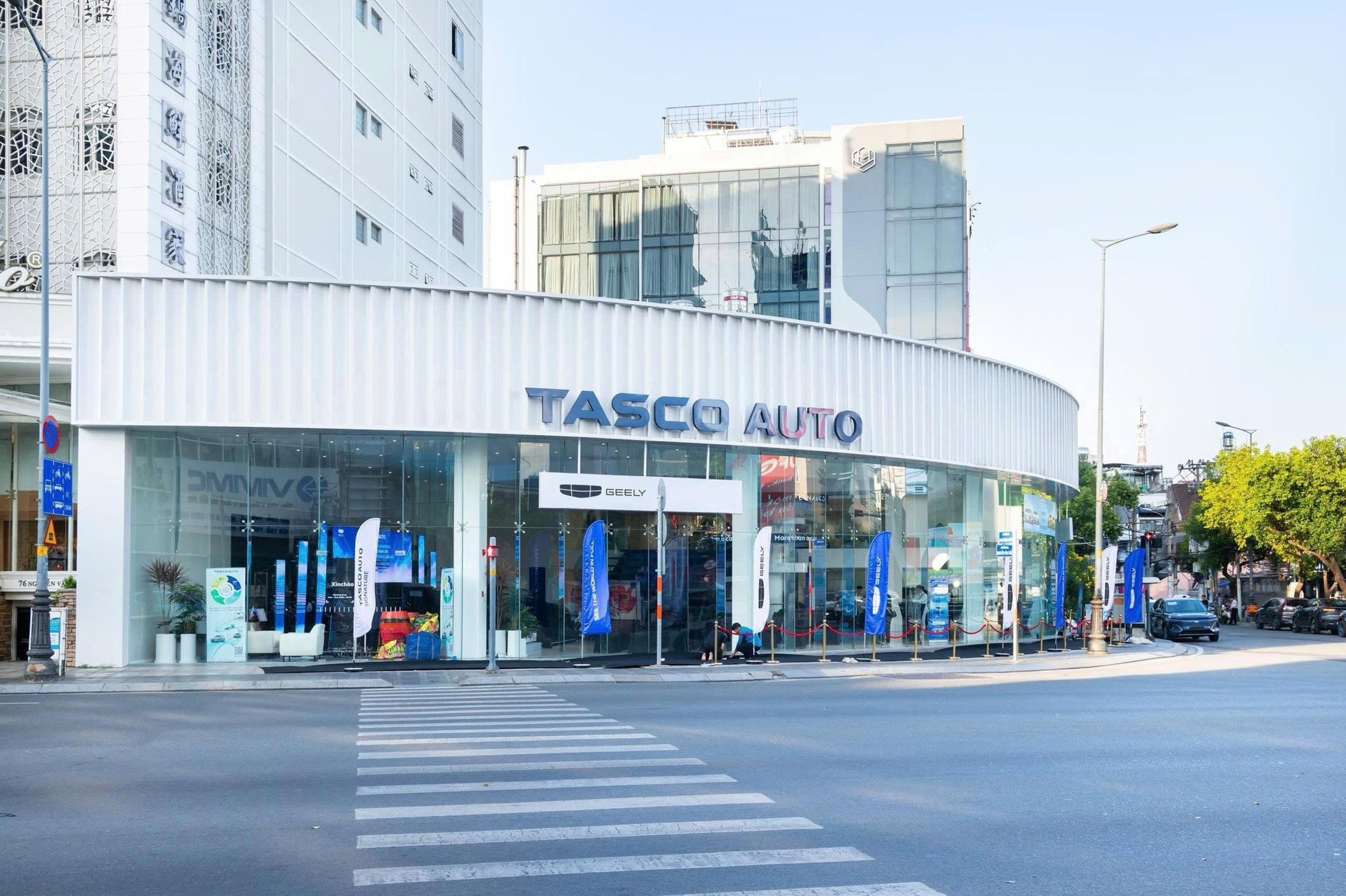 Geely Viet Nam anh 4